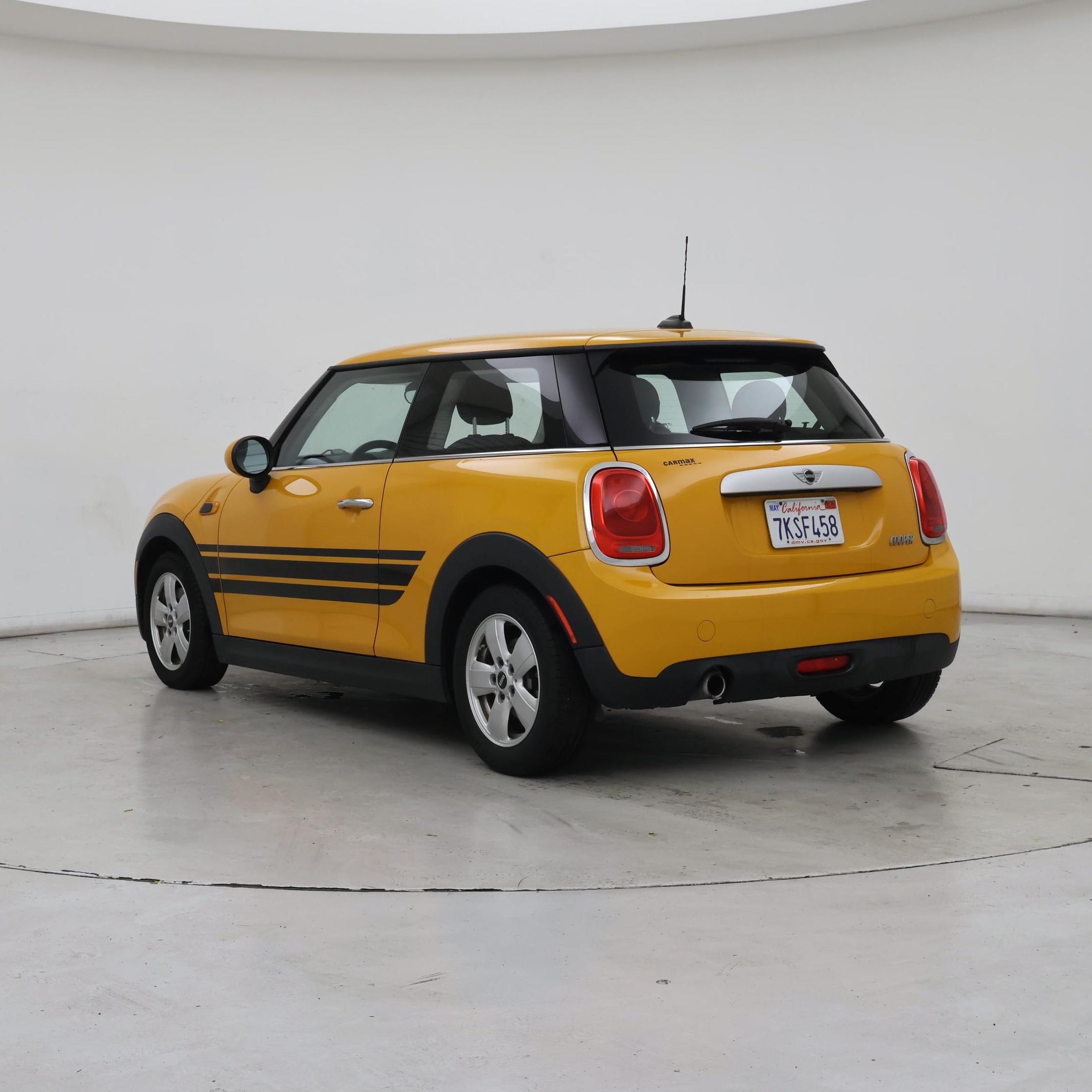 Thumbnail: 2015 MINI Cooper Hardtop - 2