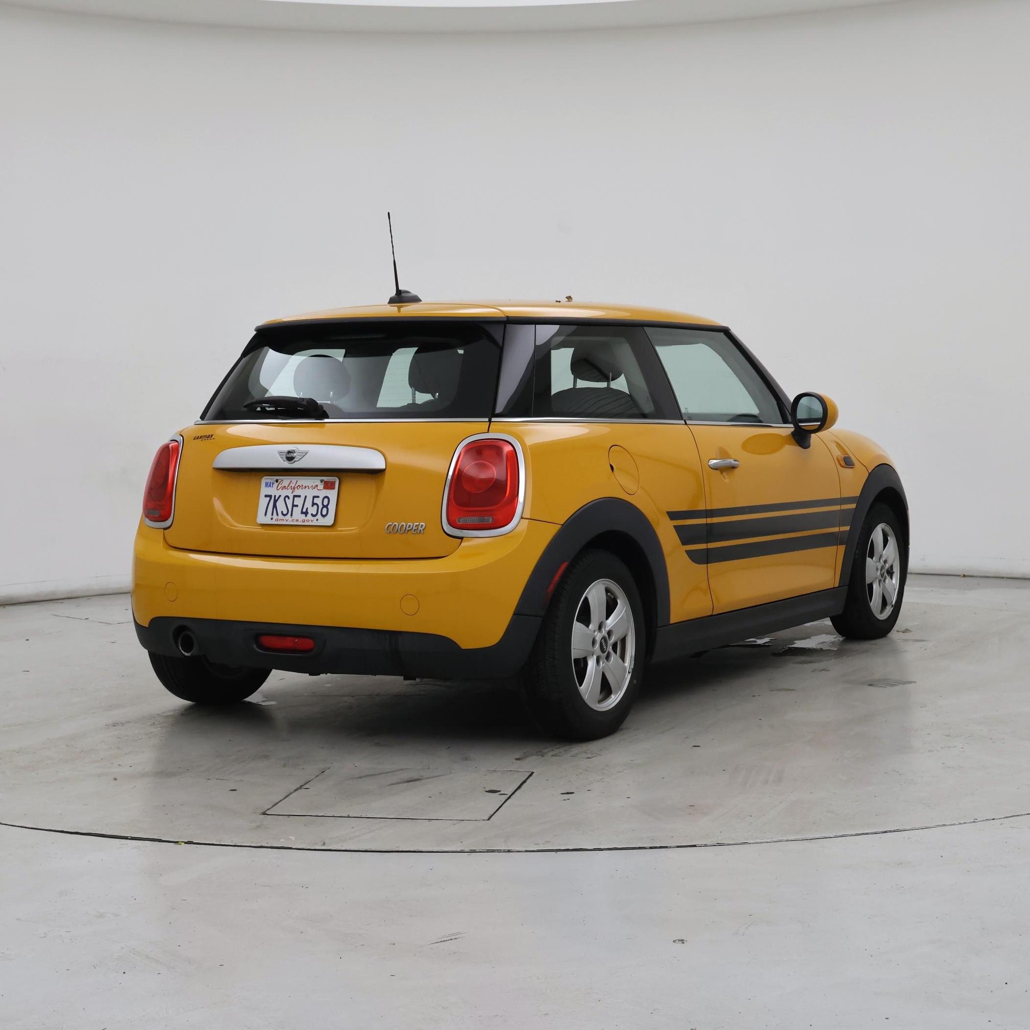 Thumbnail: 2015 MINI Cooper Hardtop - 8