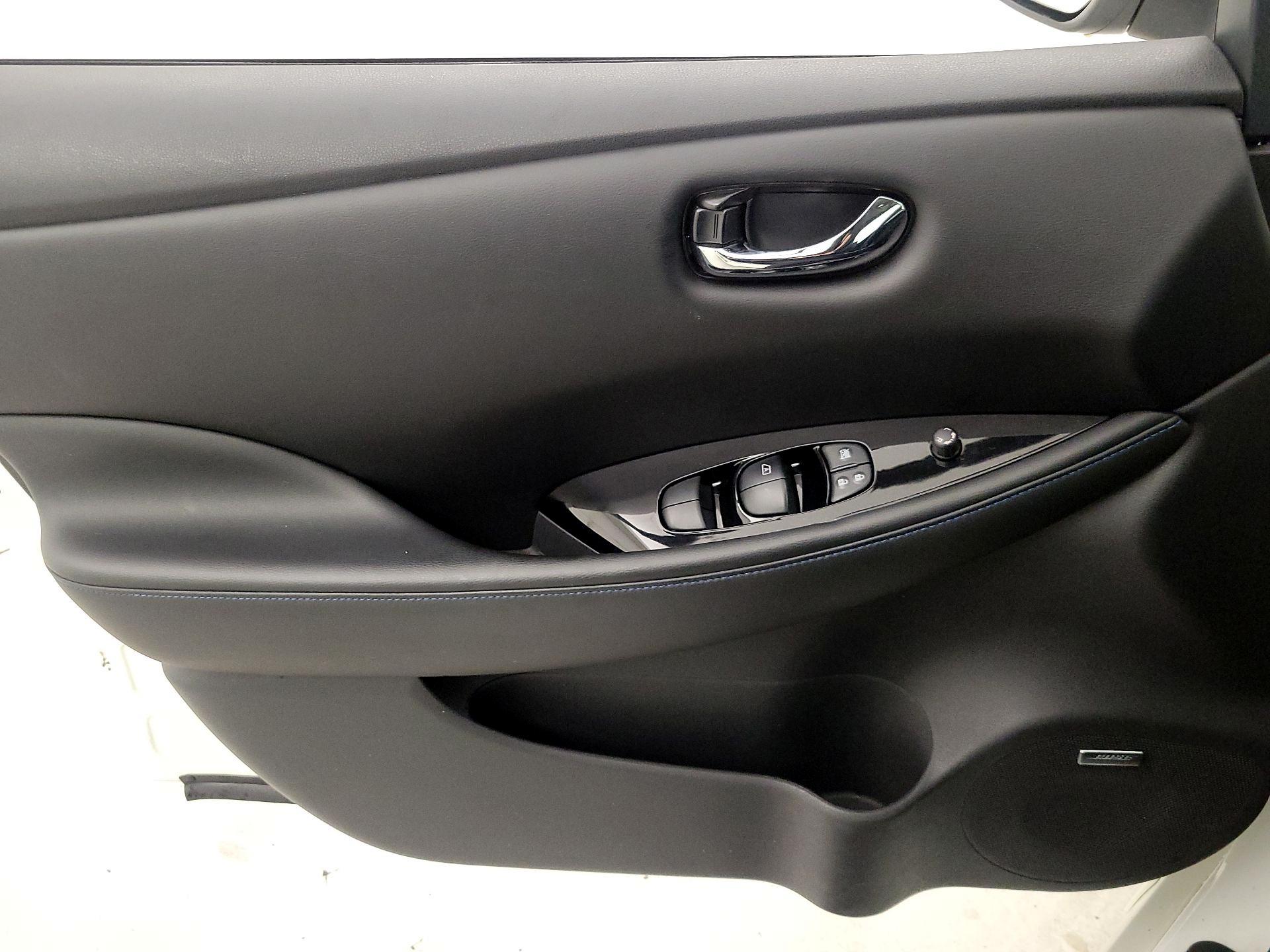 Thumbnail: 2019 Nissan Leaf - 12