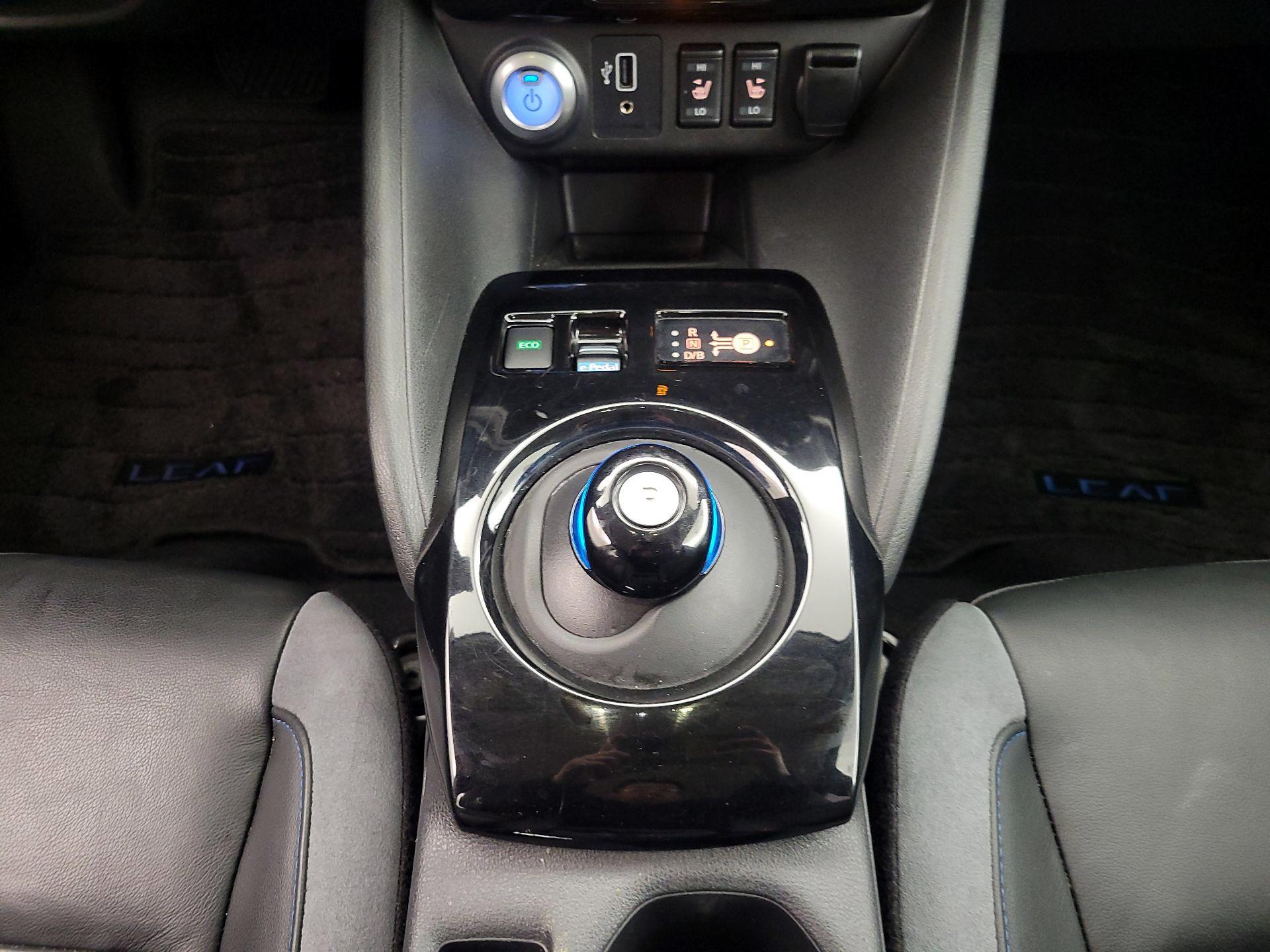 Thumbnail: 2019 Nissan Leaf - 18