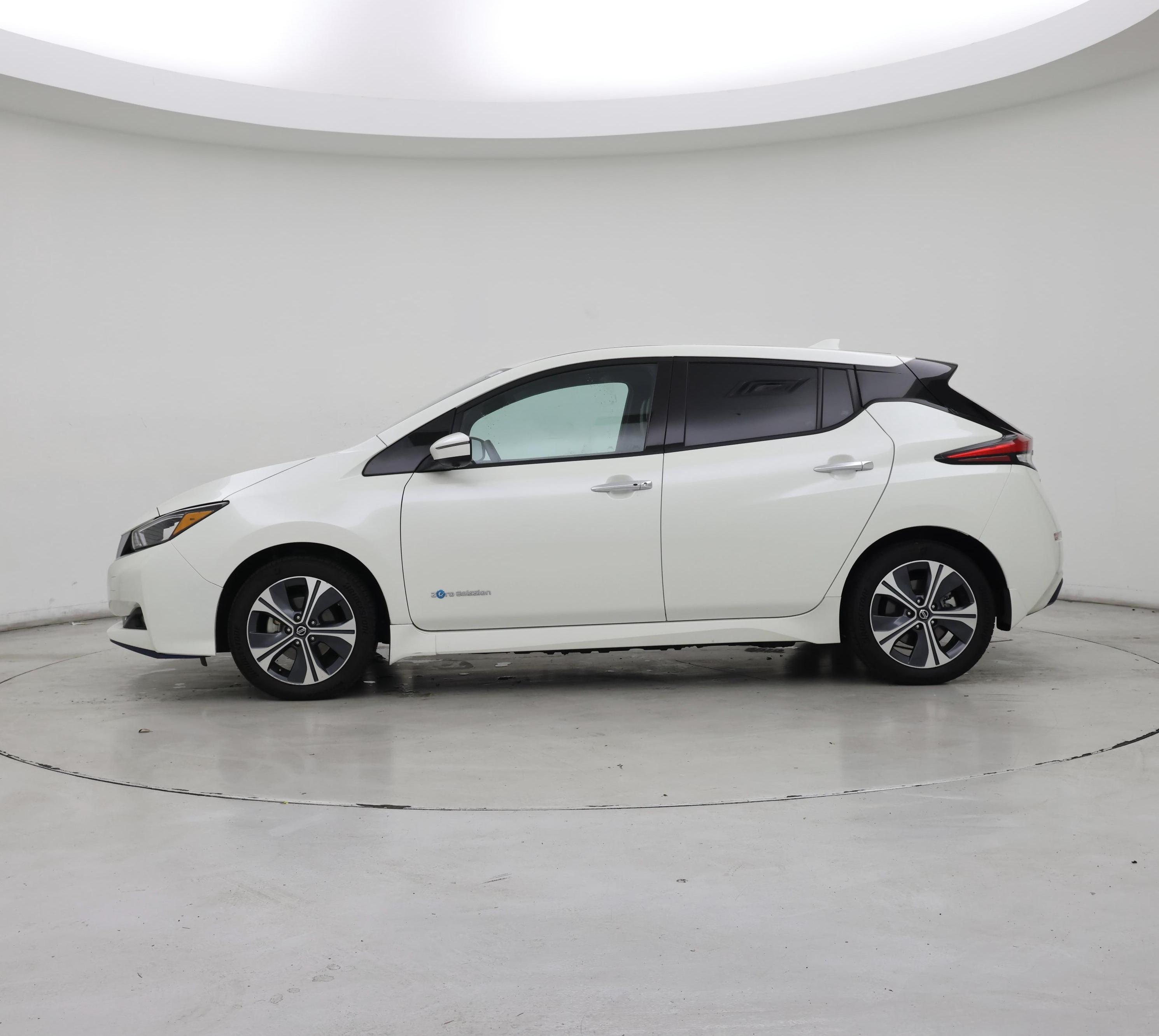Thumbnail: 2019 Nissan Leaf - 3