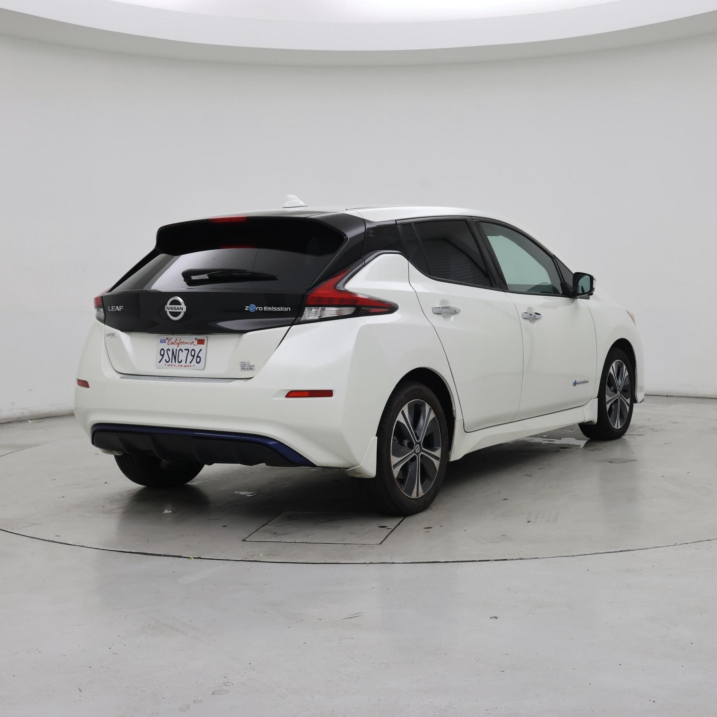 Thumbnail: 2019 Nissan Leaf - 8
