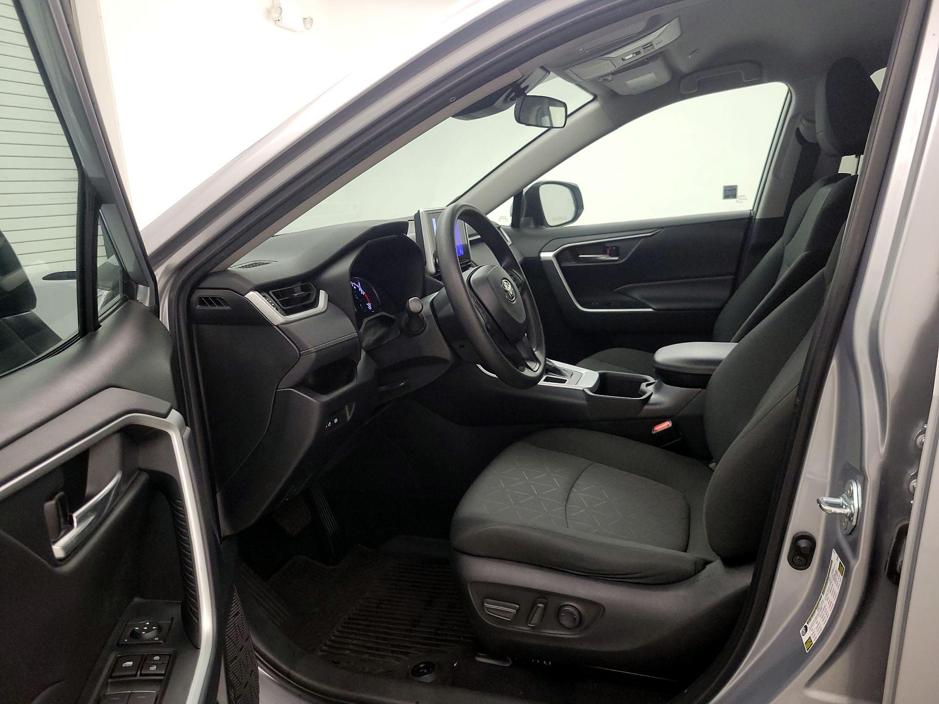 Thumbnail: 2023 Toyota RAV4 - 11