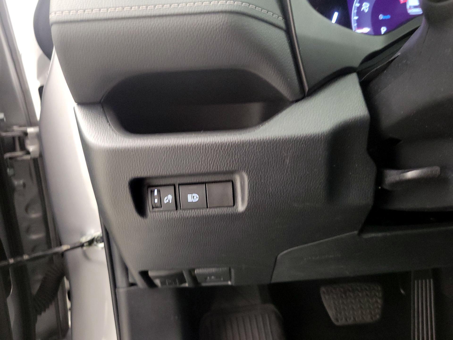 Thumbnail: 2023 Toyota RAV4 - 13