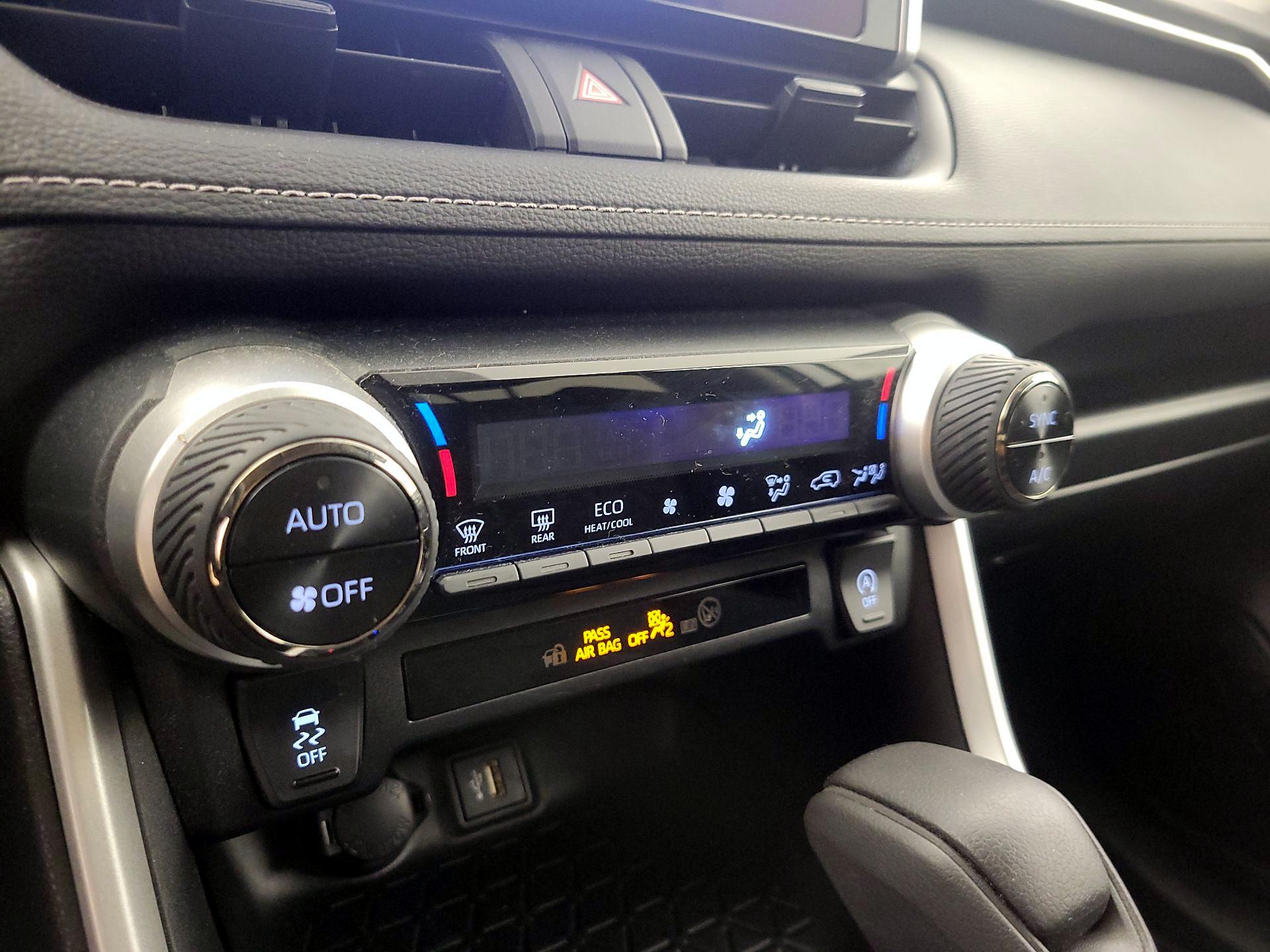 Thumbnail: 2023 Toyota RAV4 - 16