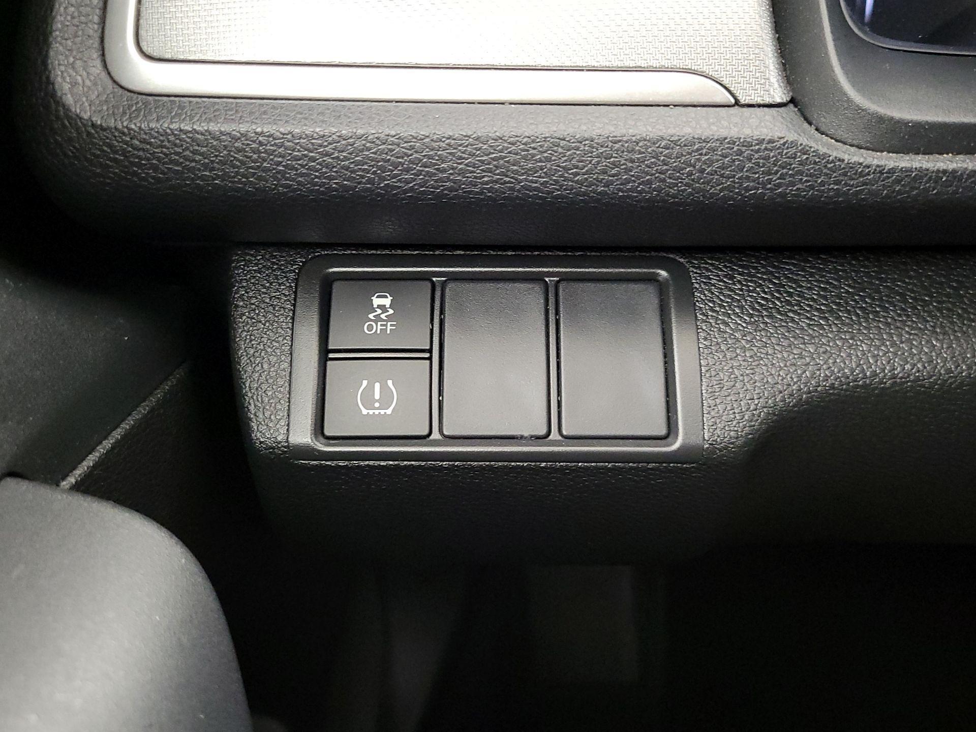 Thumbnail: 2016 Honda Civic - 13