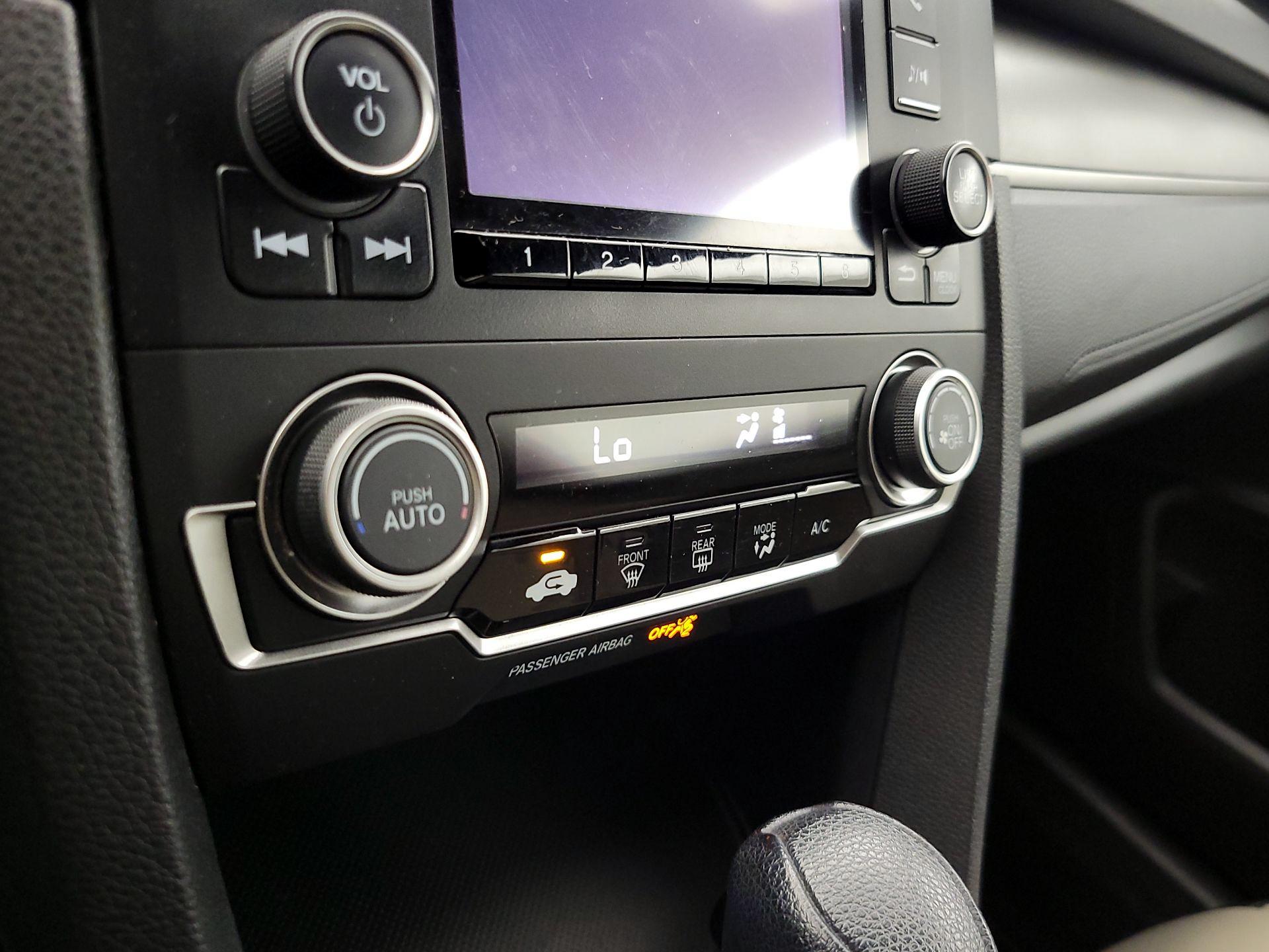 Thumbnail: 2016 Honda Civic - 16