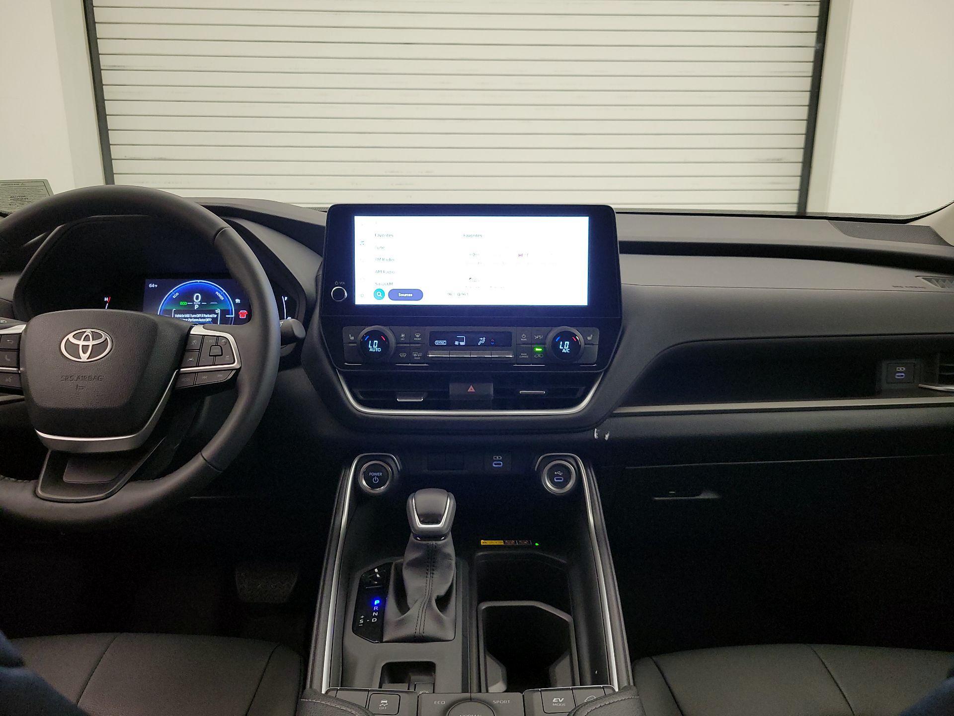 Thumbnail: 2026 Toyota Highlander - 9