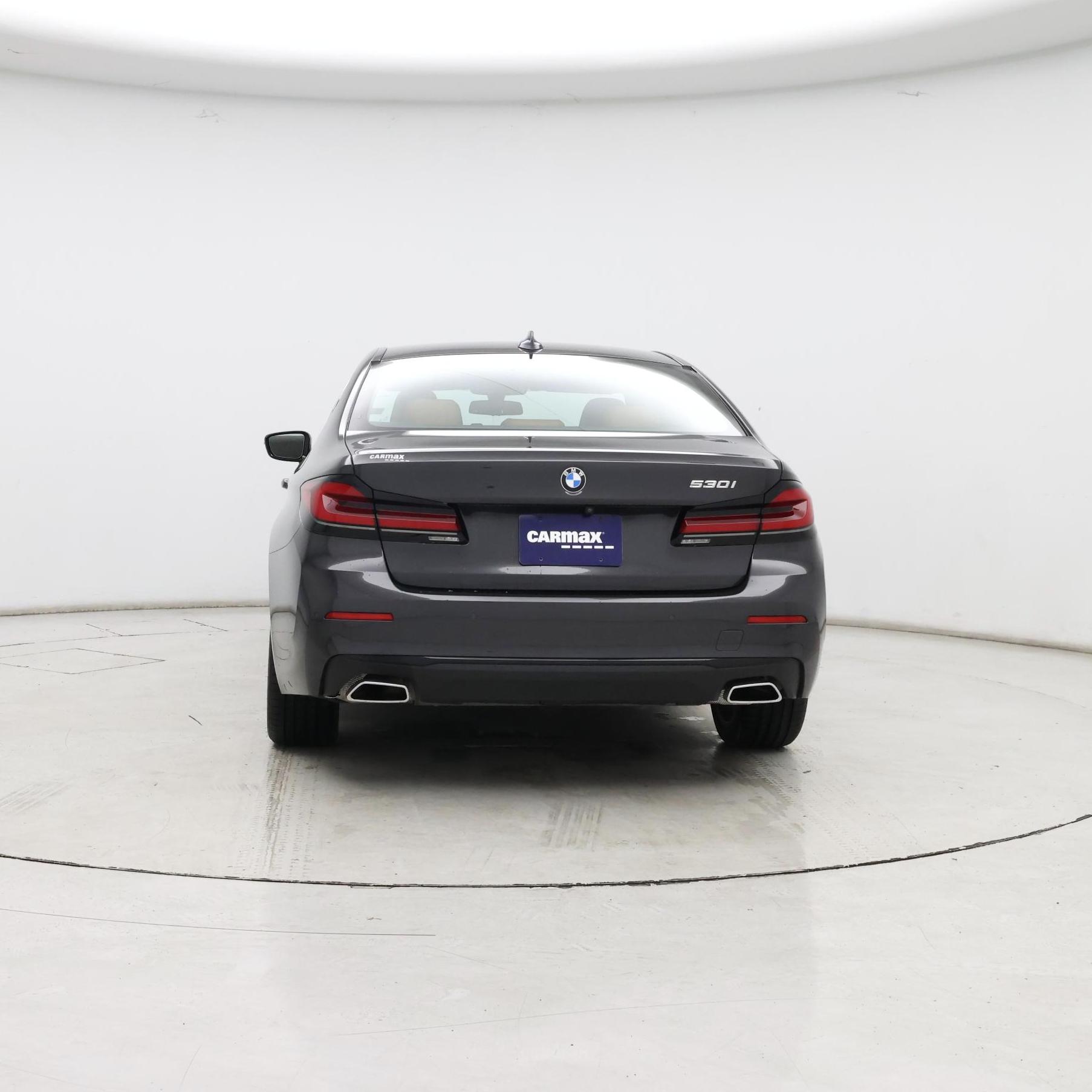 Thumbnail: 2023 BMW 5 Series - 6