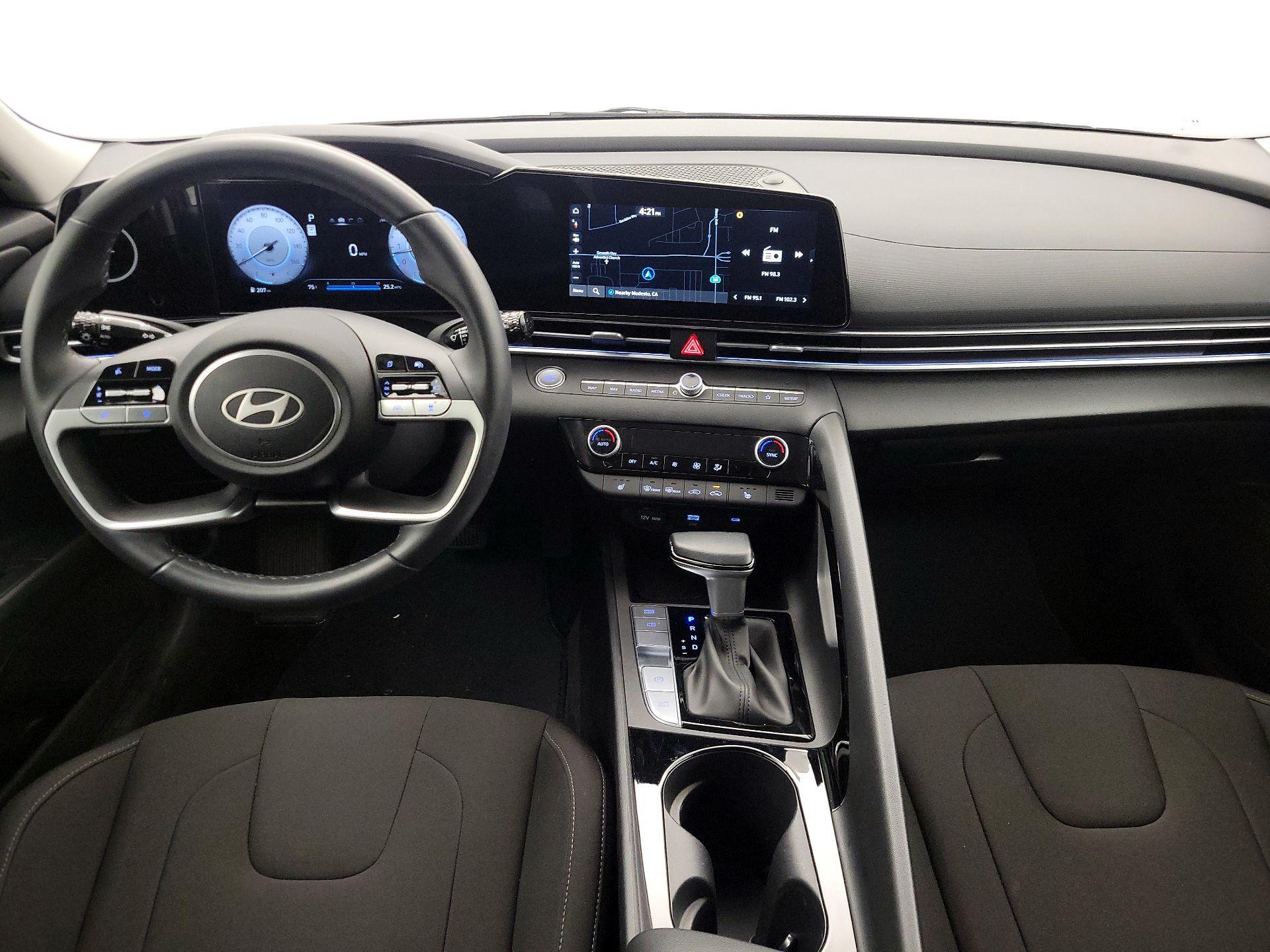 Thumbnail: 2025 Hyundai Elantra - 9