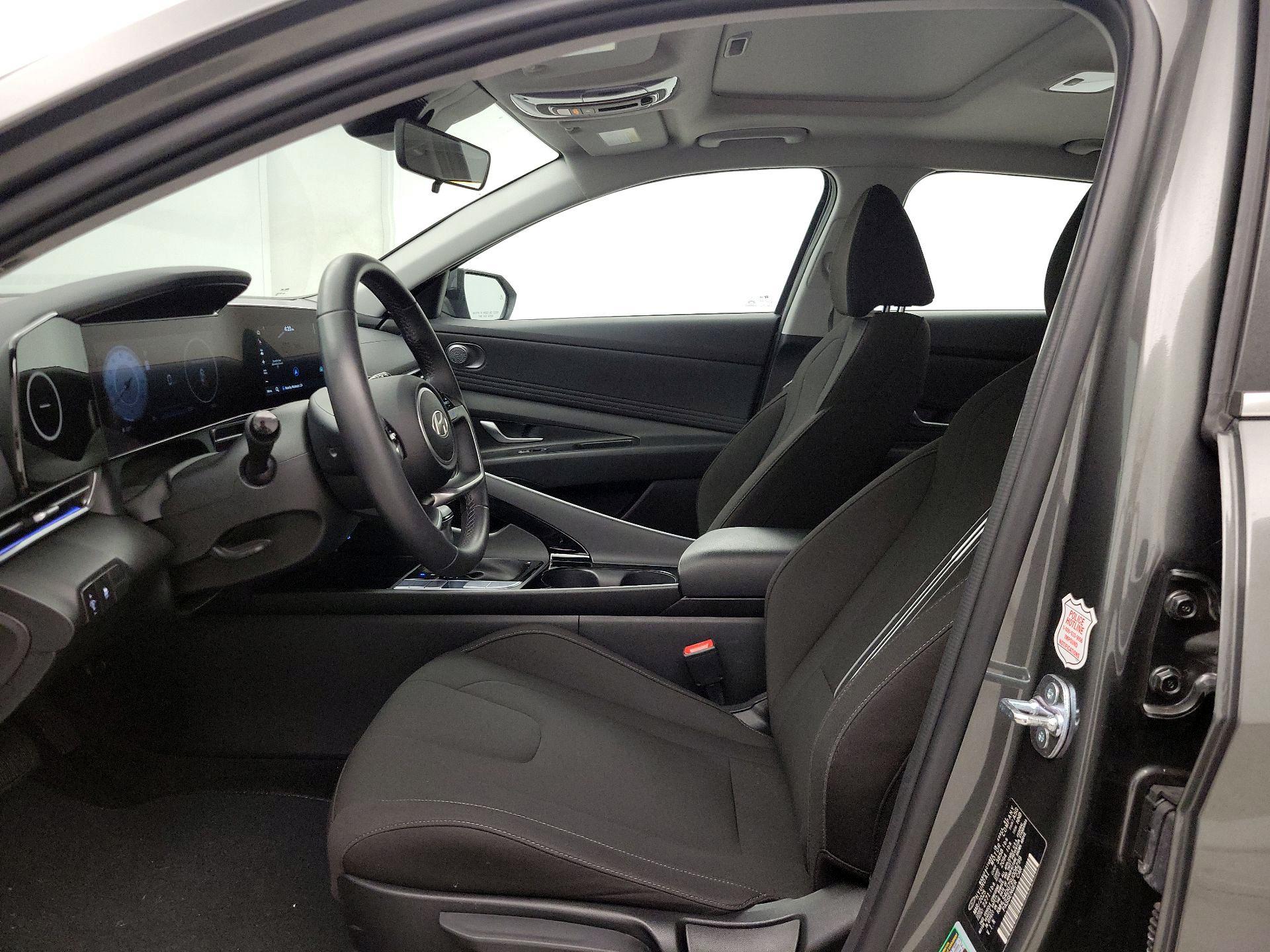 Thumbnail: 2025 Hyundai Elantra - 11