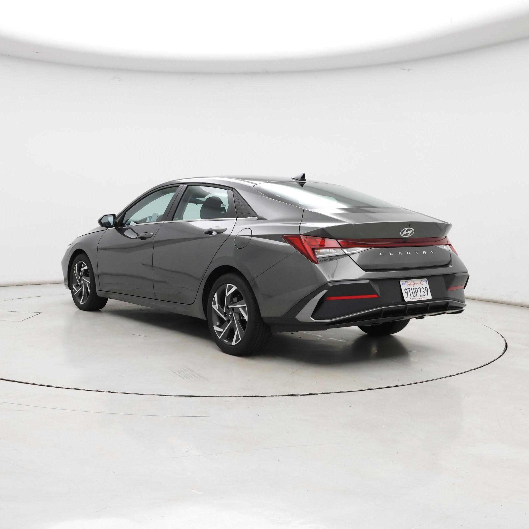 Thumbnail: 2025 Hyundai Elantra - 2