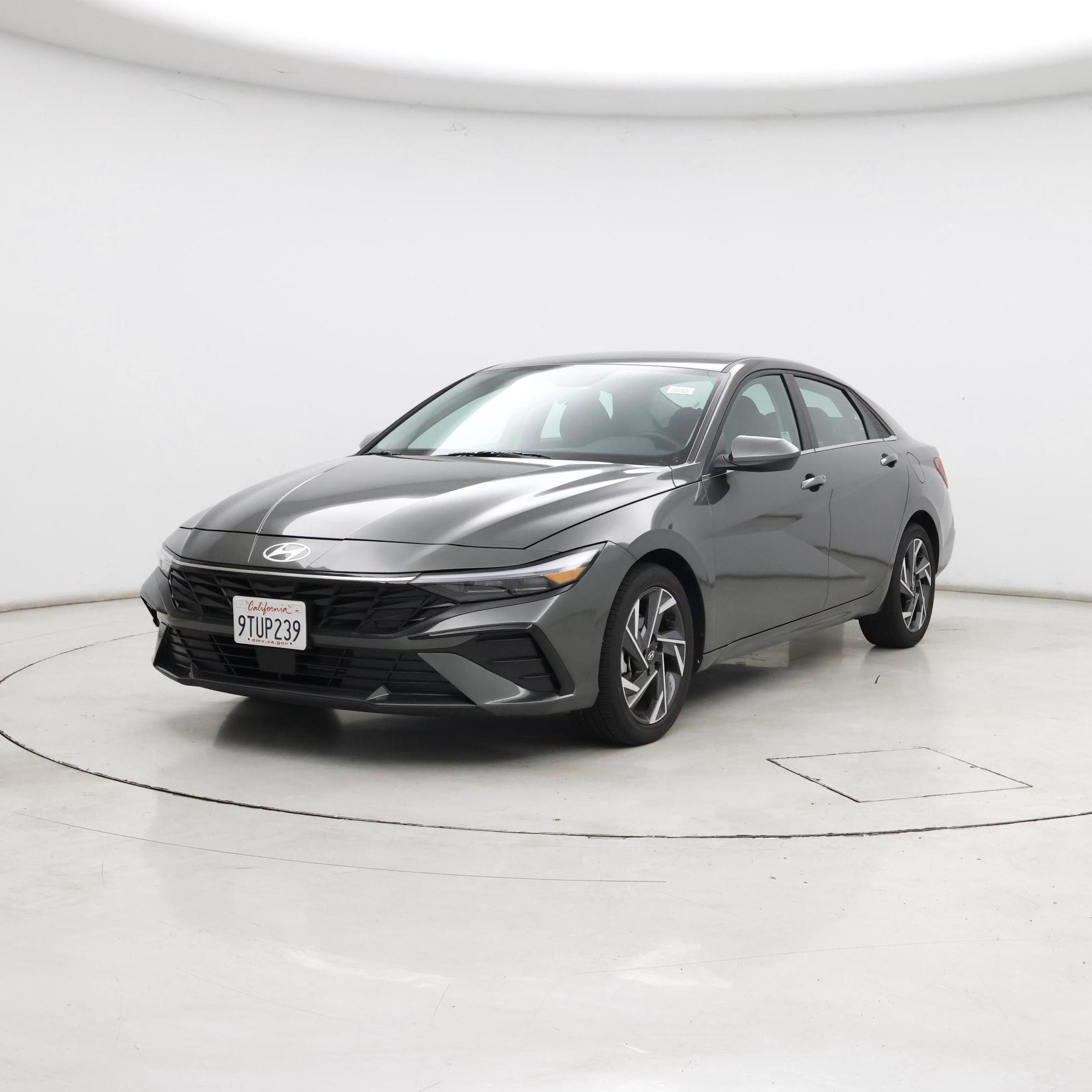 Thumbnail: 2025 Hyundai Elantra - 4