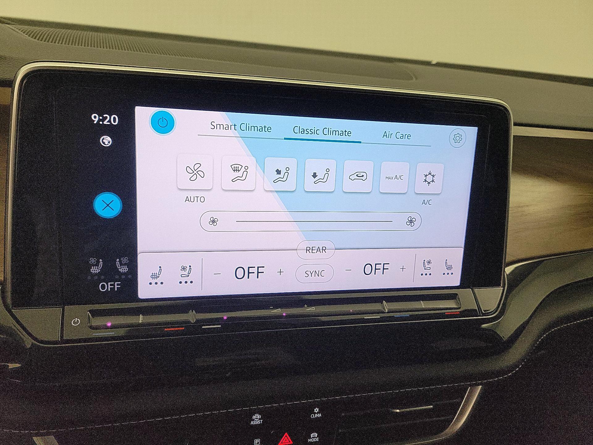 Thumbnail: 2024 Volkswagen Atlas - 16