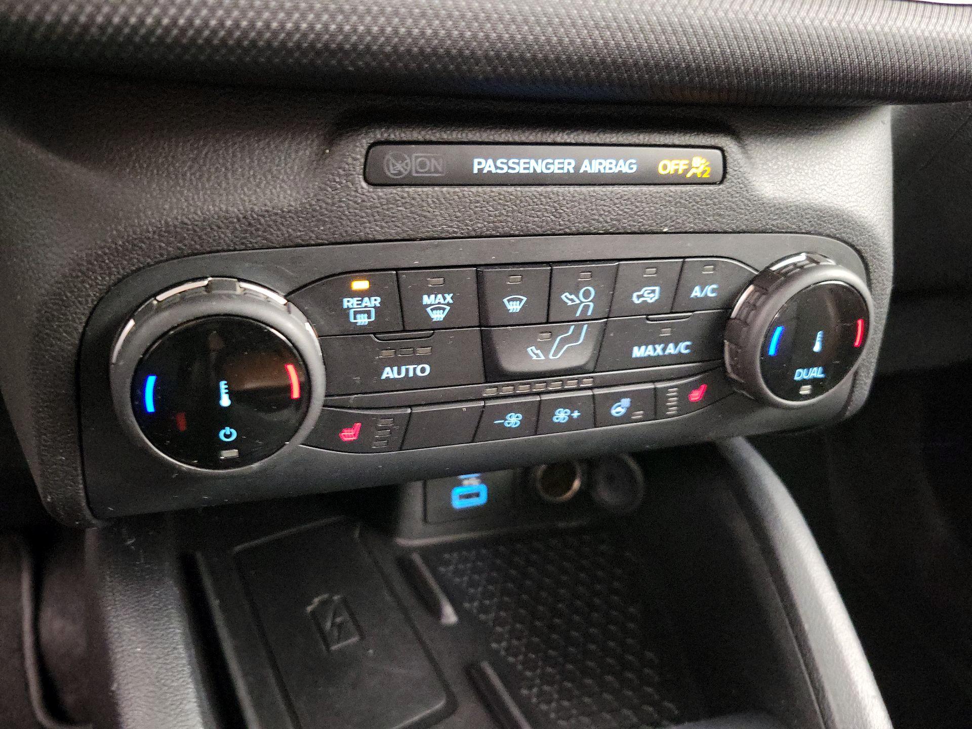 Thumbnail: 2022 Ford Bronco Sport - 16