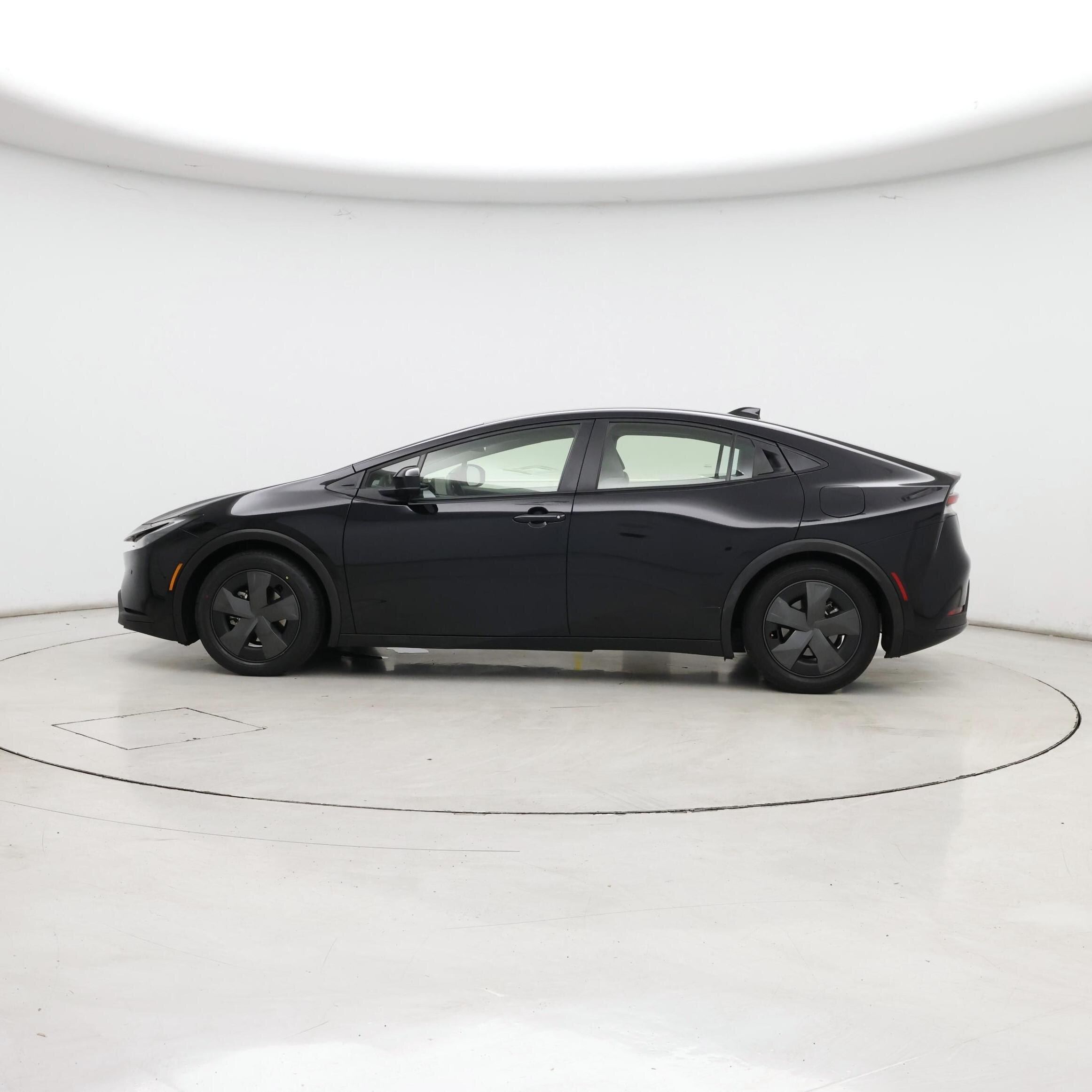 Thumbnail: 2023 Toyota Prius - 3