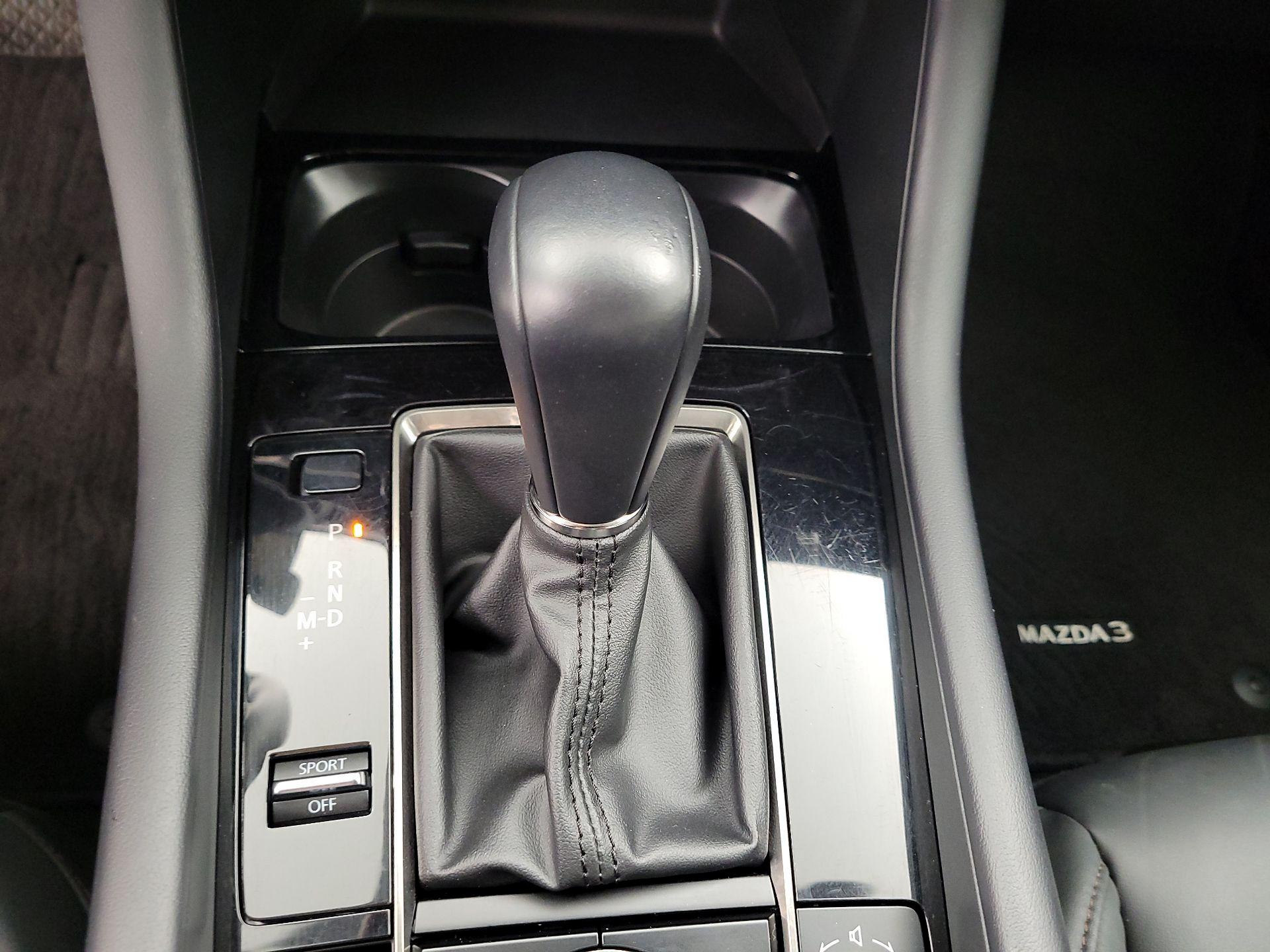 Thumbnail: 2025 Mazda Mazda3 - 17