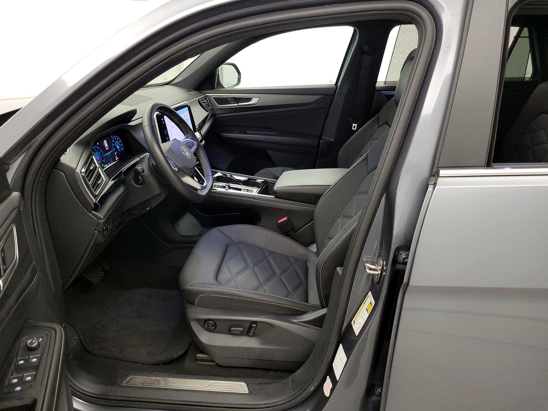 Thumbnail: 2024 Volkswagen Atlas - 11