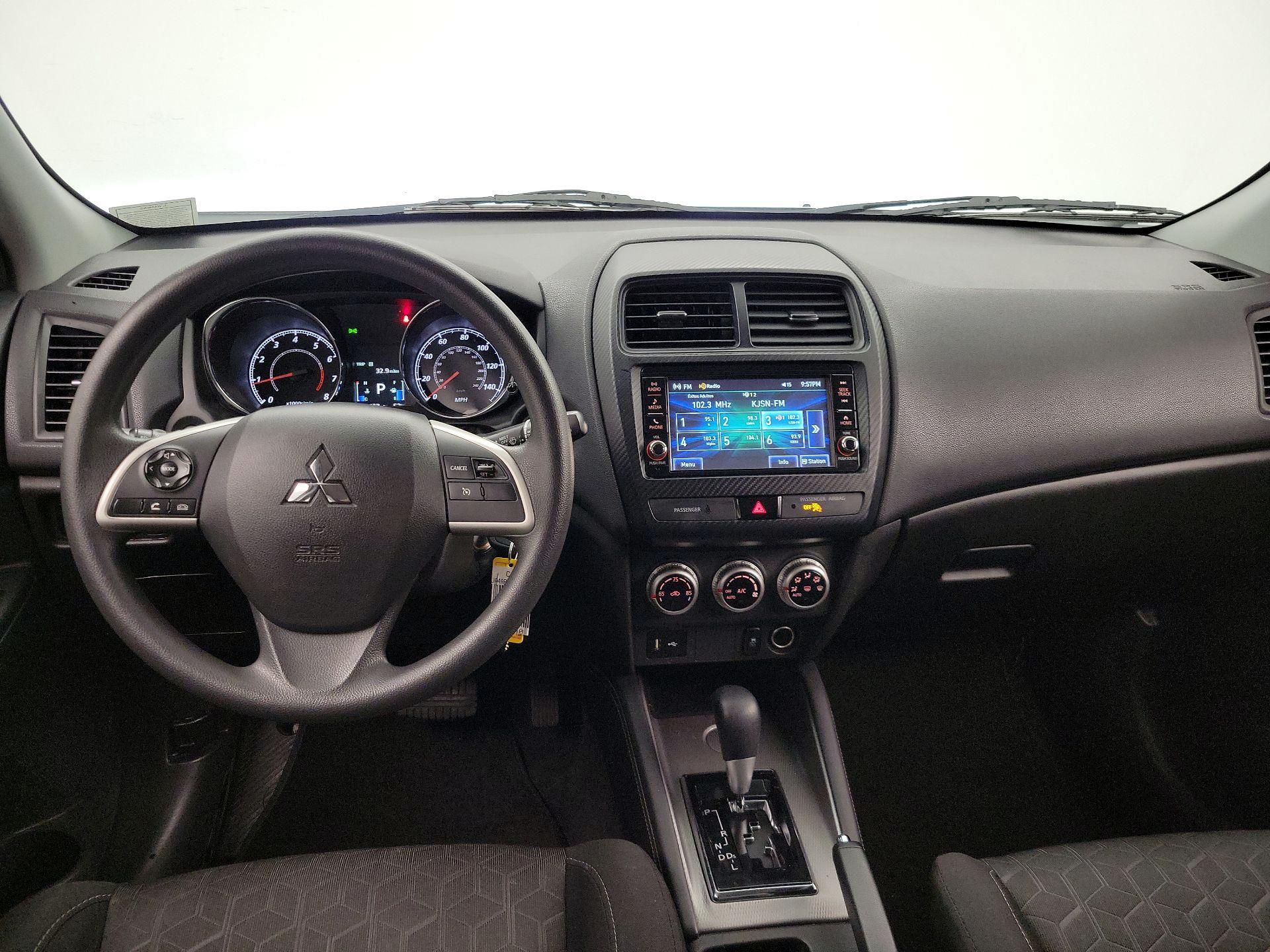 Thumbnail: 2020 Mitsubishi Outlander Sport - 9