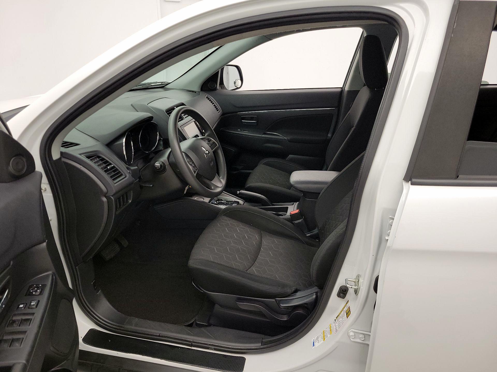 Thumbnail: 2020 Mitsubishi Outlander Sport - 11