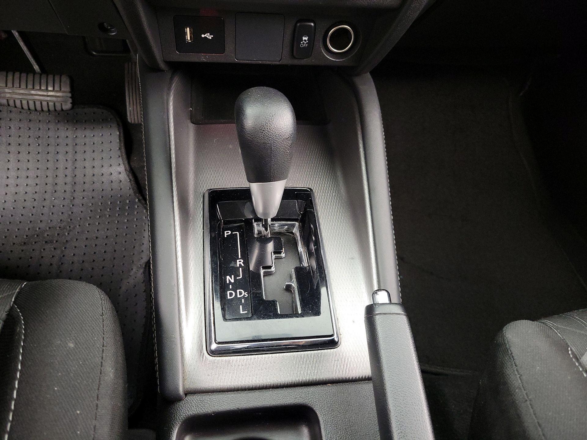 Thumbnail: 2020 Mitsubishi Outlander Sport - 16