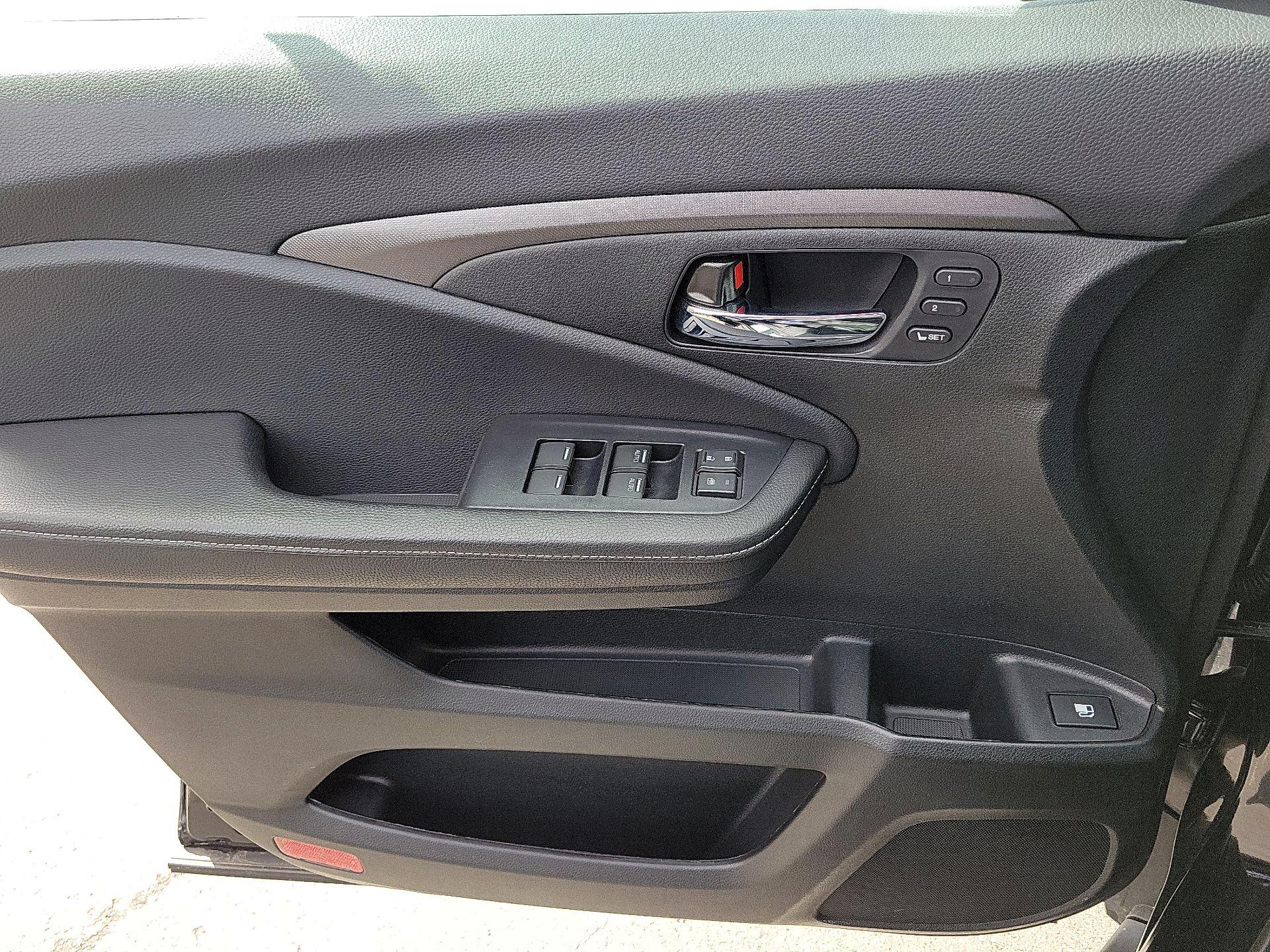 Thumbnail: 2025 Honda Ridgeline - 12