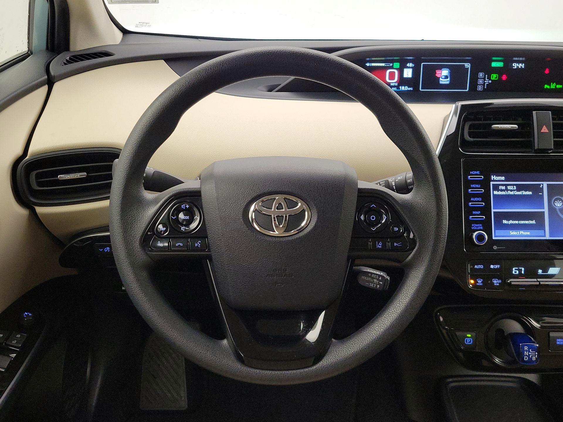 Thumbnail: 2022 Toyota Prius - 10