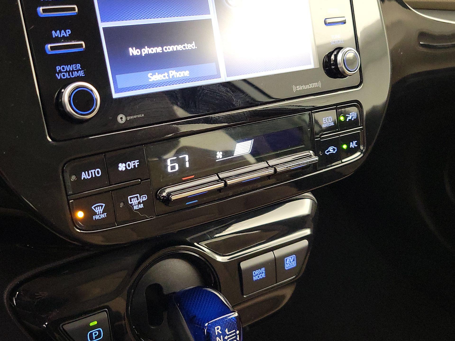 Thumbnail: 2022 Toyota Prius - 16