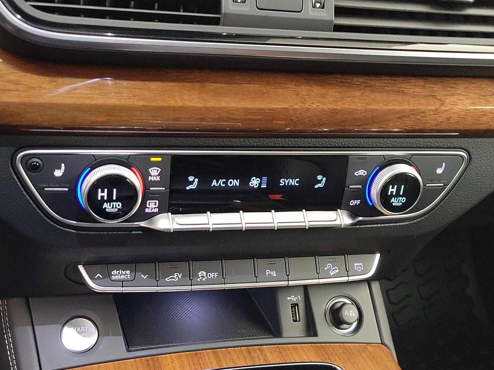 Thumbnail: 2022 Audi Q5 - 17