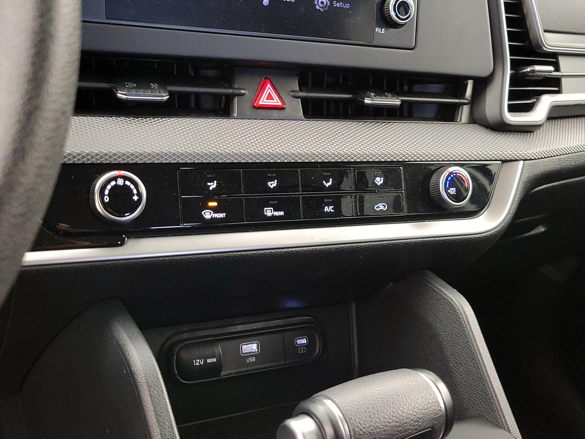 Thumbnail: 2024 Kia Sportage - 16