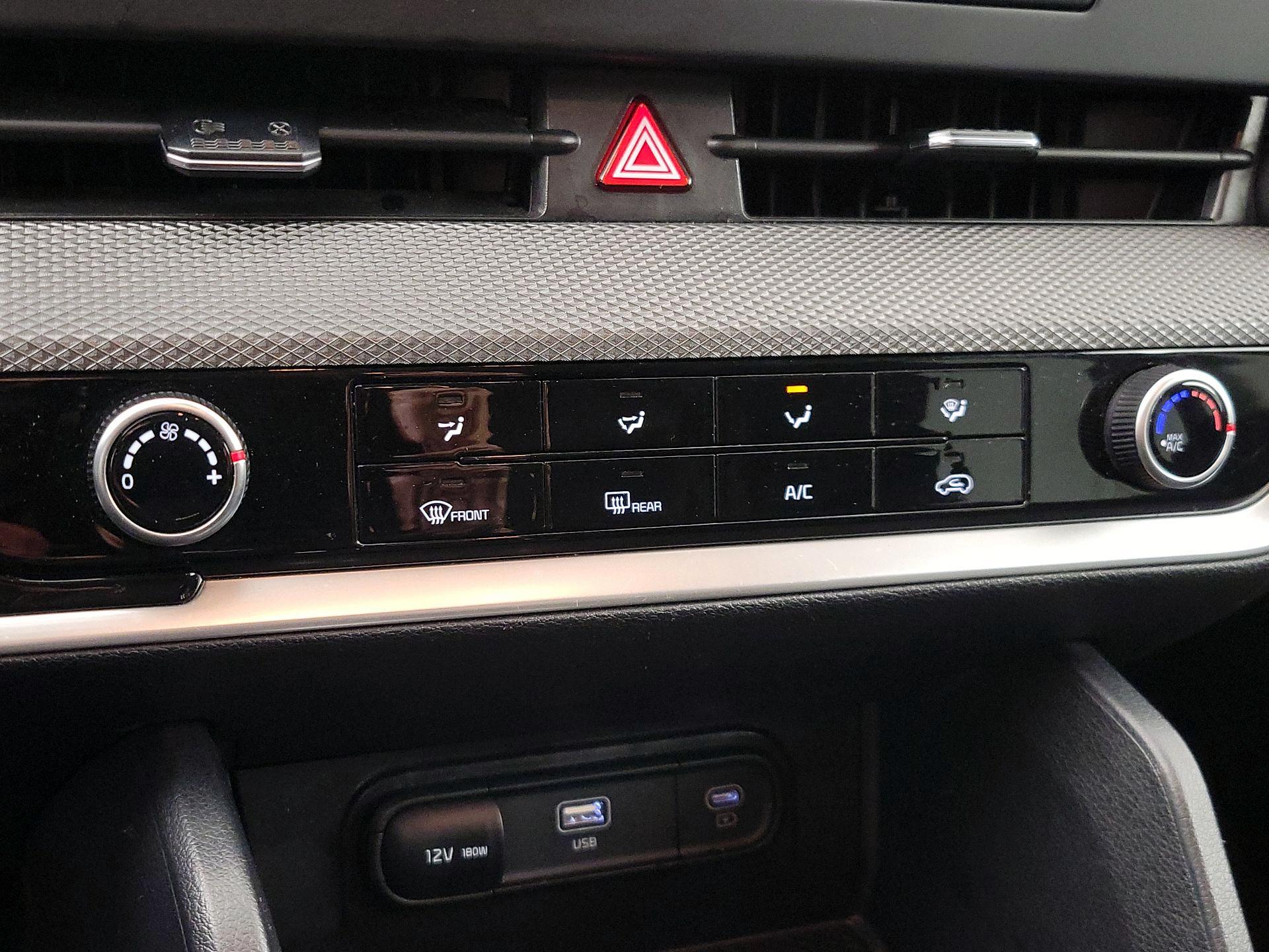 Thumbnail: 2024 Kia Sportage - 16