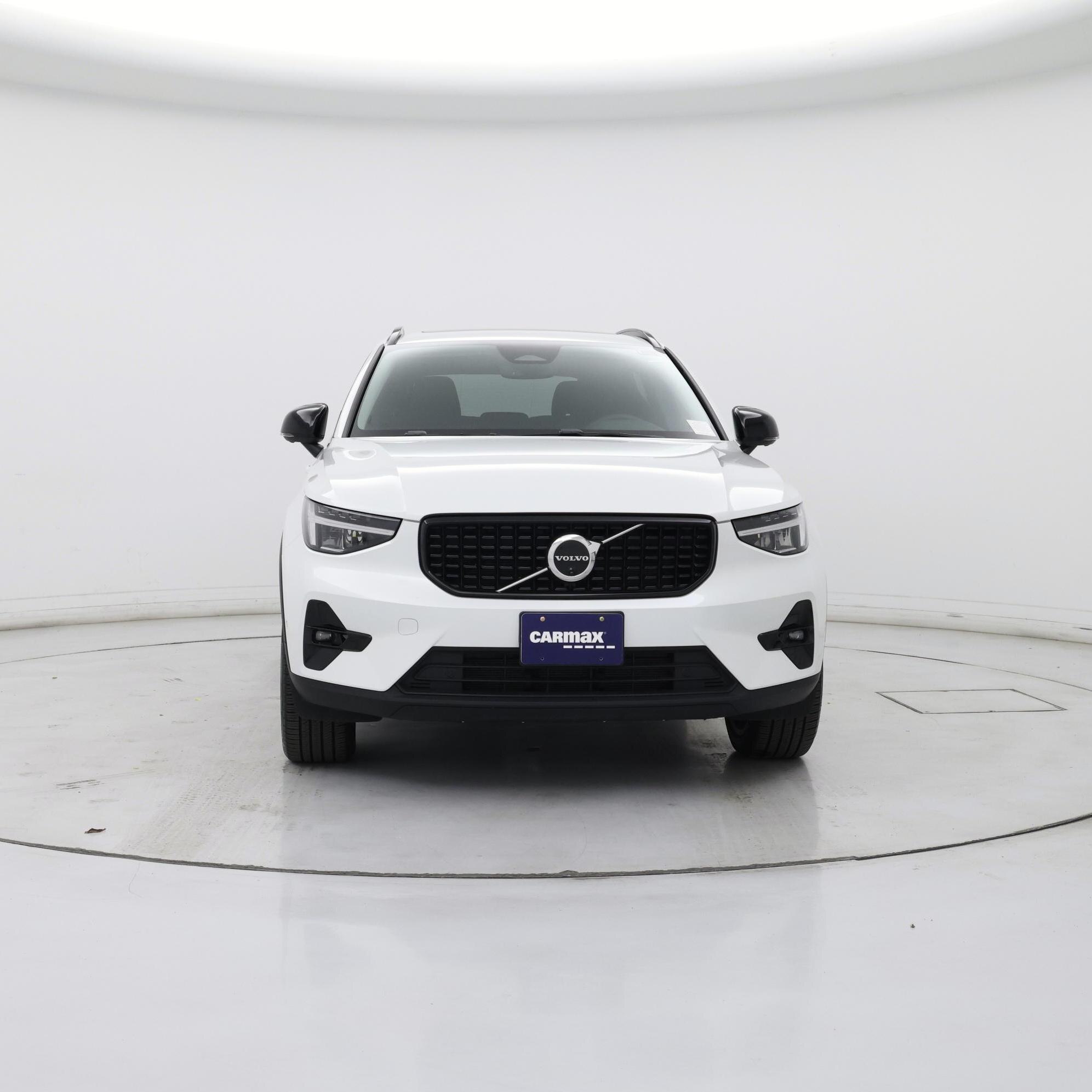 Thumbnail: 2025 Volvo XC40 - 5