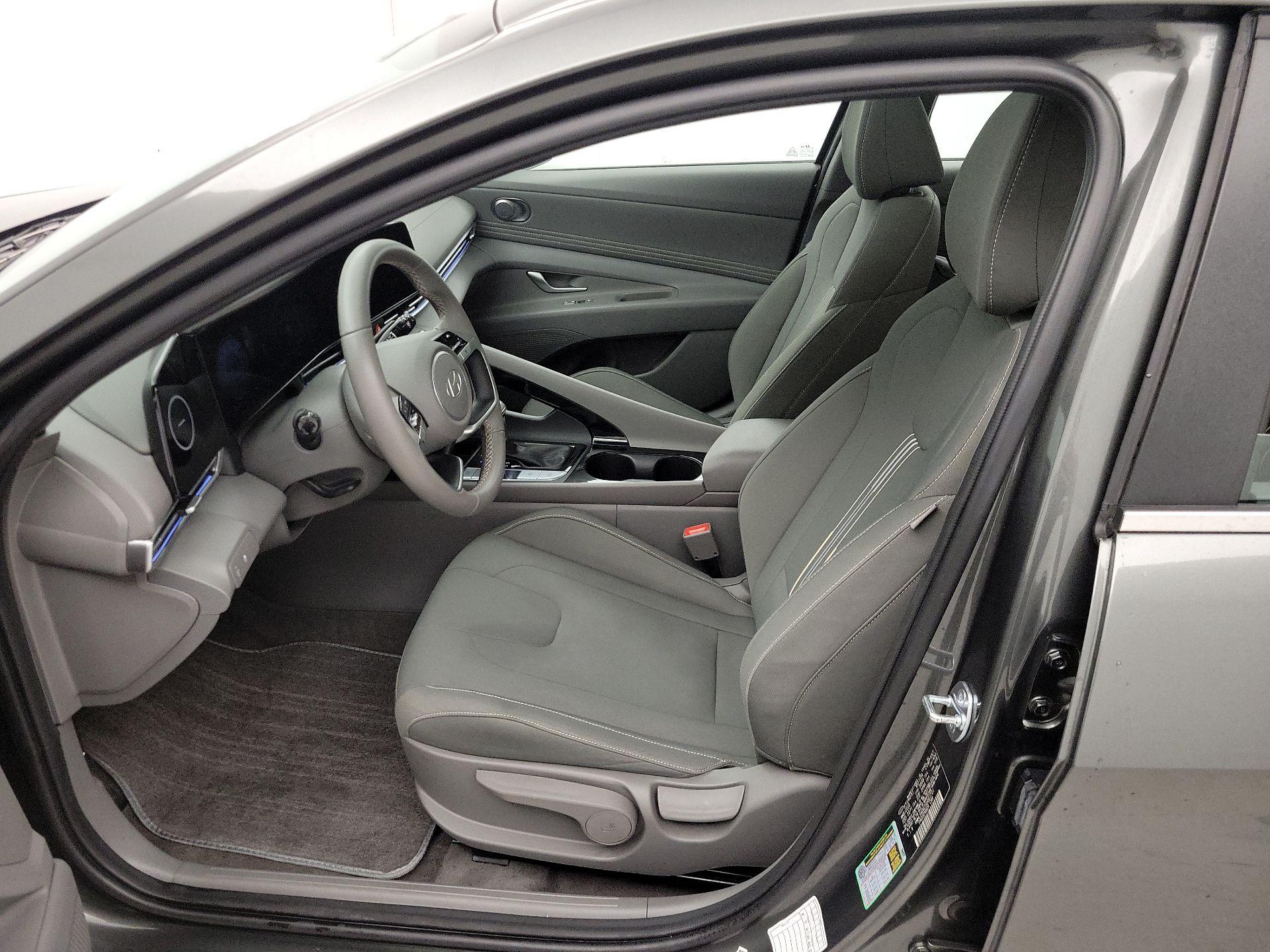 Thumbnail: 2025 Hyundai Elantra - 11