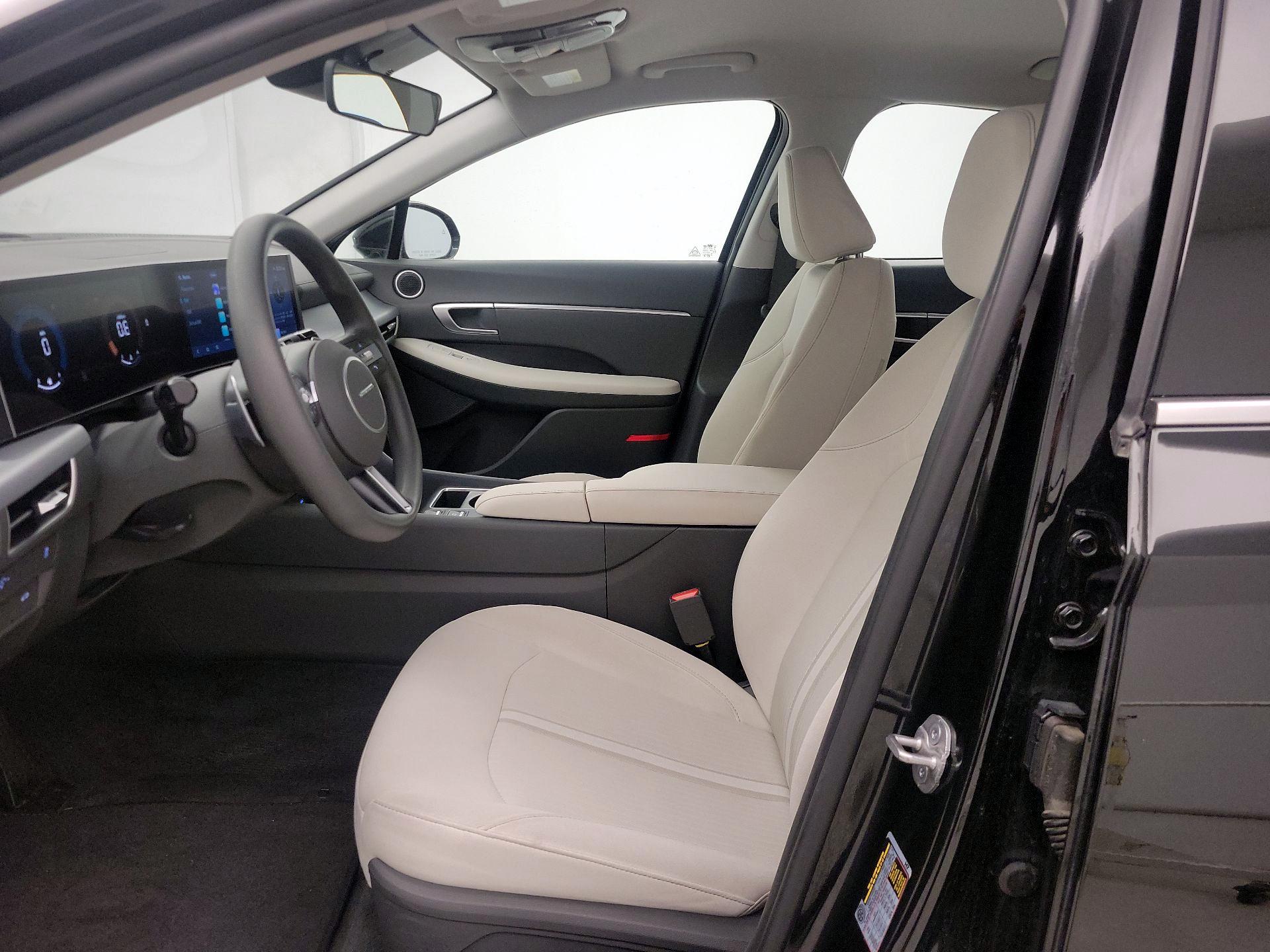 Thumbnail: 2025 Hyundai Sonata - 11