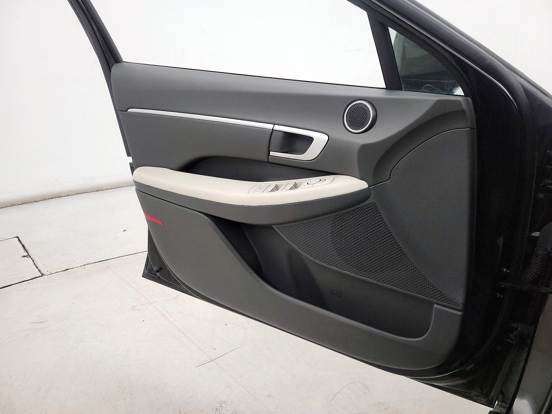 Thumbnail: 2025 Hyundai Sonata - 12