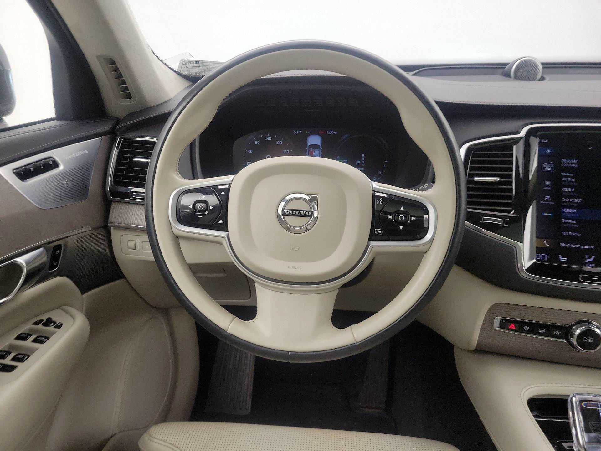 Thumbnail: 2022 Volvo XC90 - 10