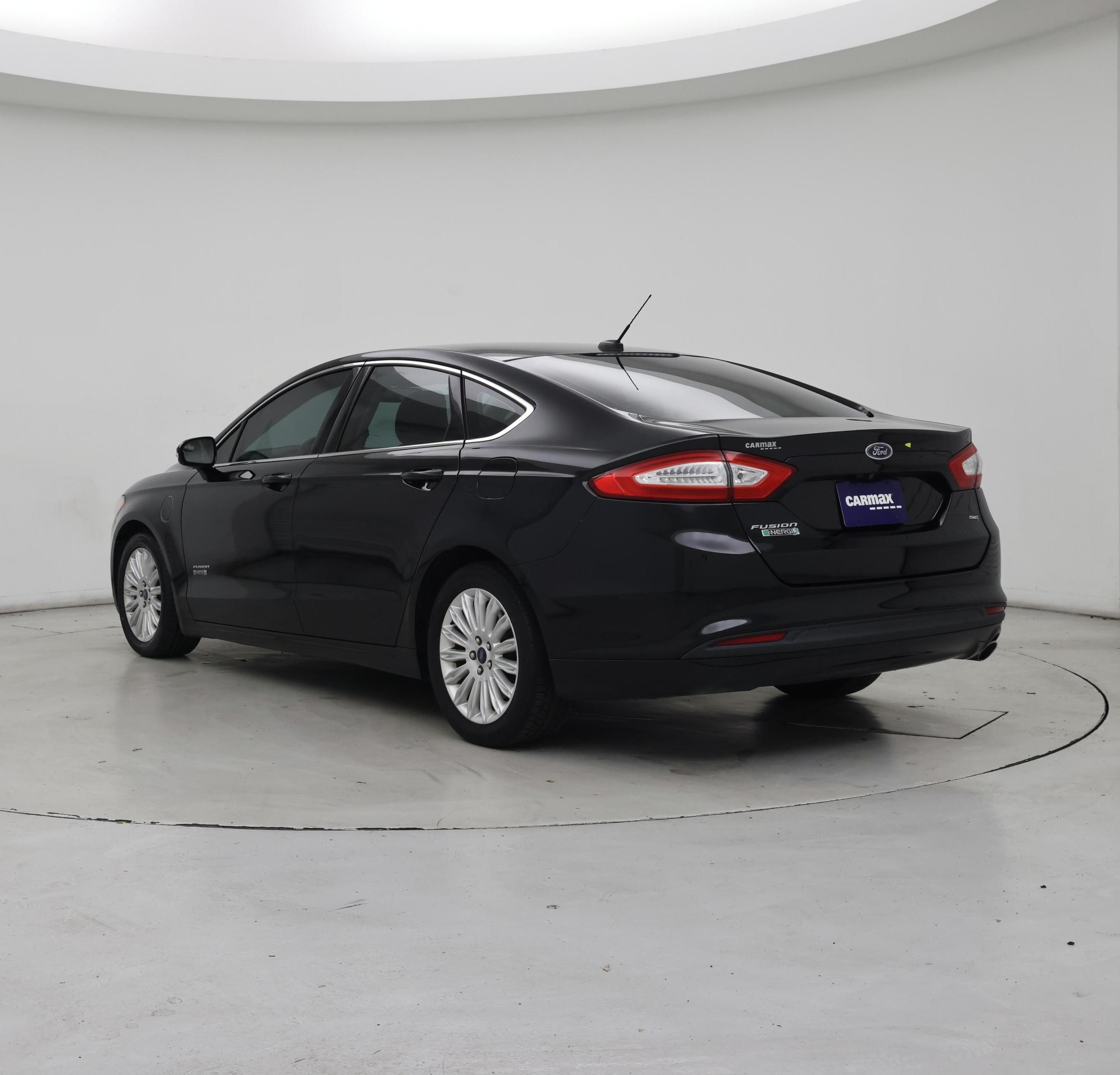 Thumbnail: 2016 Ford Fusion - 2