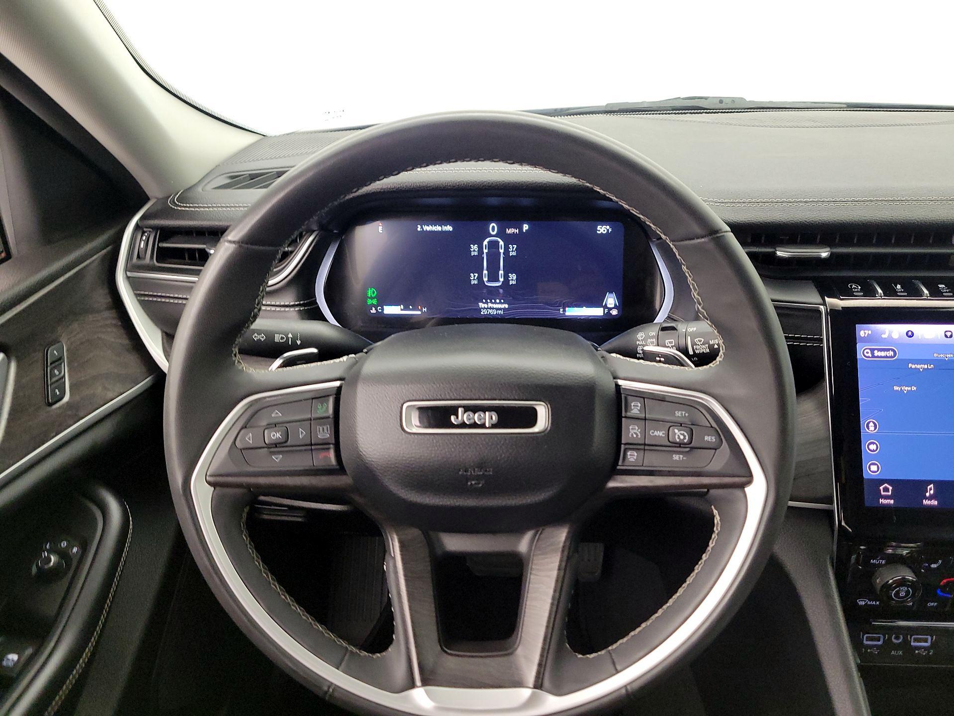 Thumbnail: 2023 Jeep Grand Cherokee L - 10