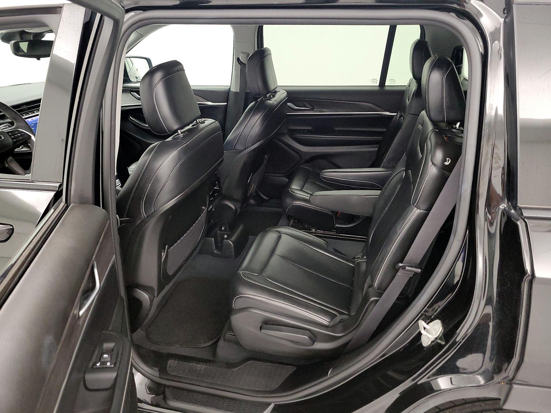 Thumbnail: 2023 Jeep Grand Cherokee L - 20