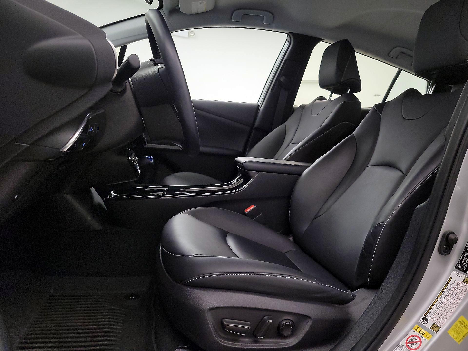 Thumbnail: 2022 Toyota Prius Prime - 11