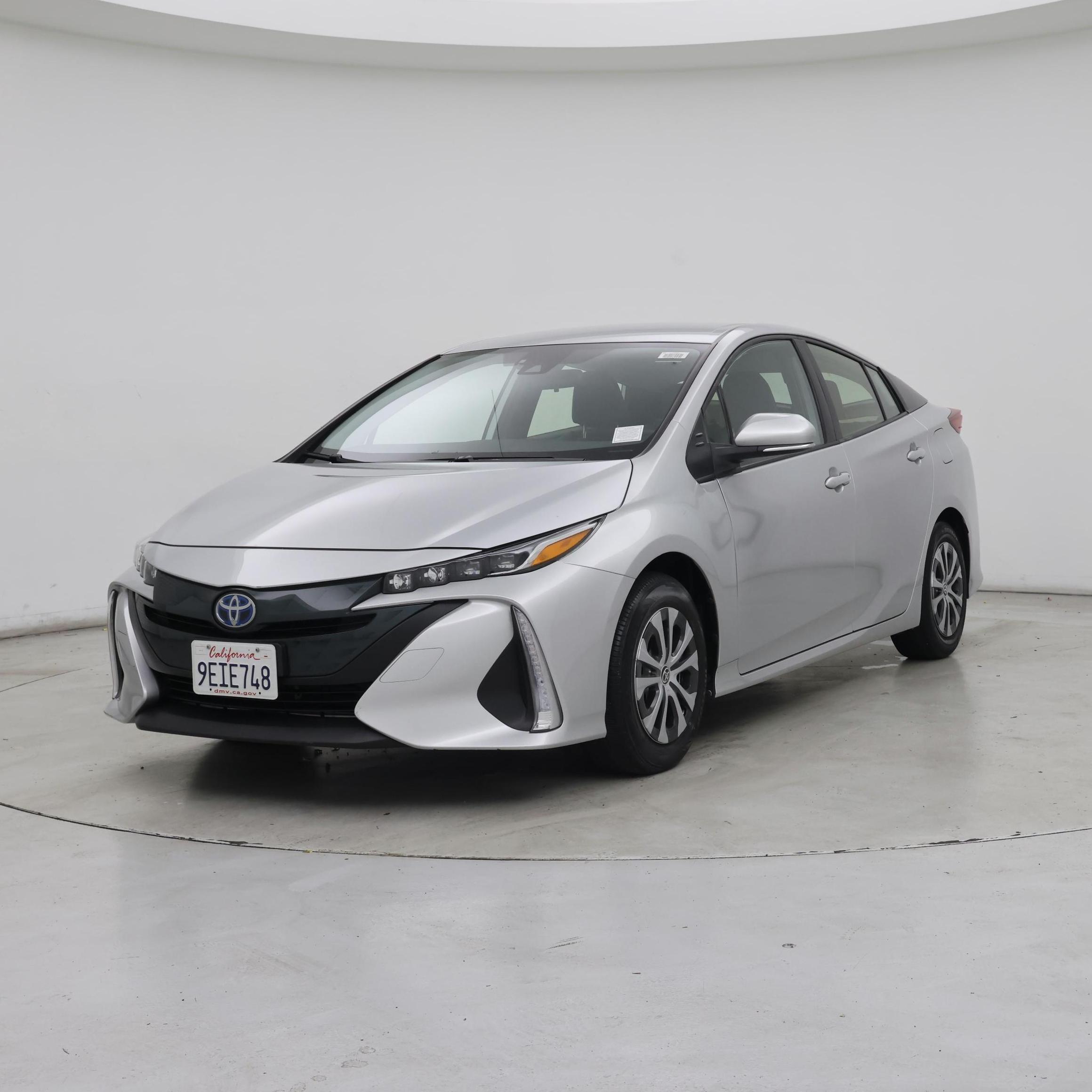 Thumbnail: 2022 Toyota Prius Prime - 4