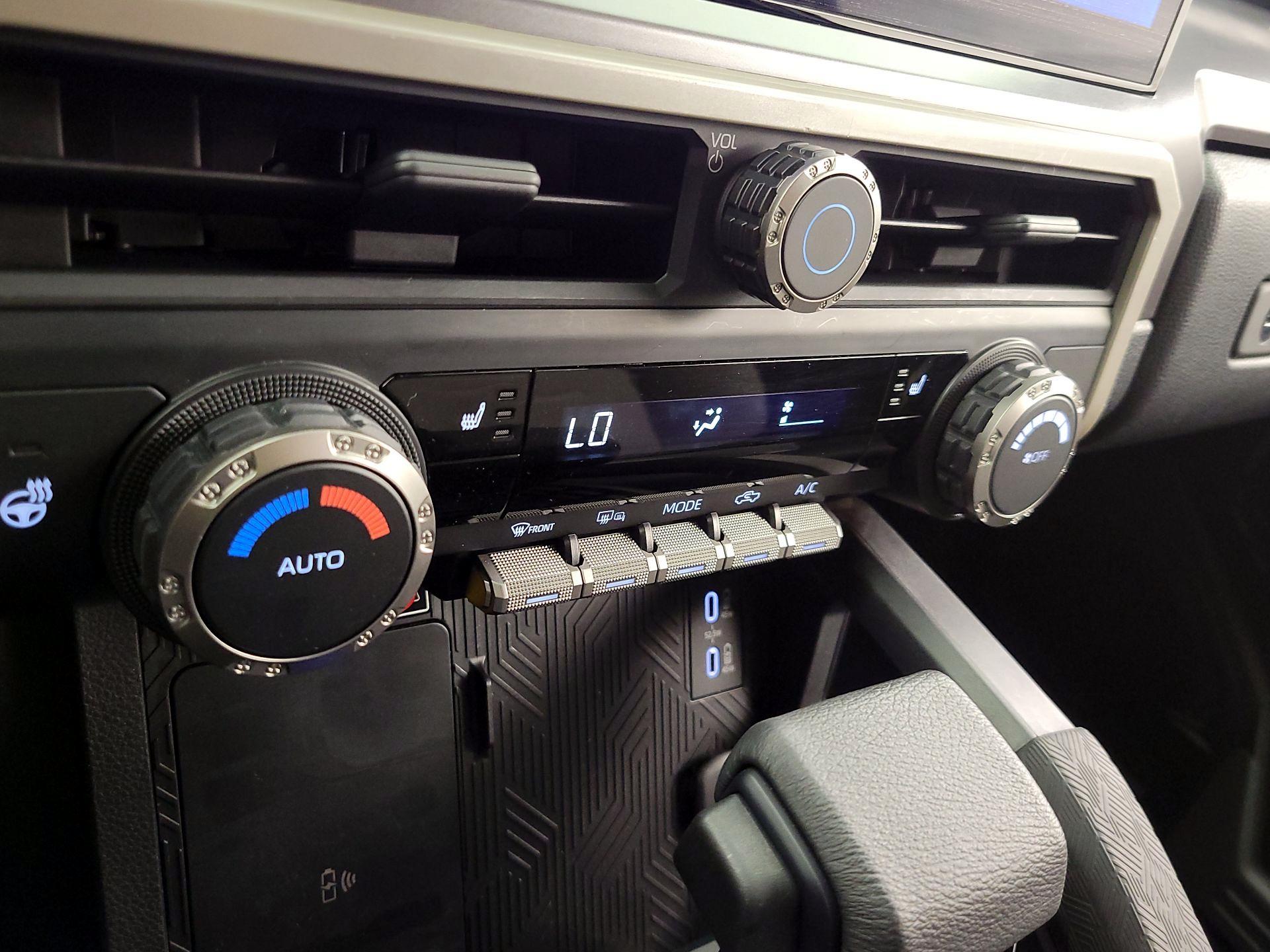 Thumbnail: 2024 Toyota Tacoma - 16