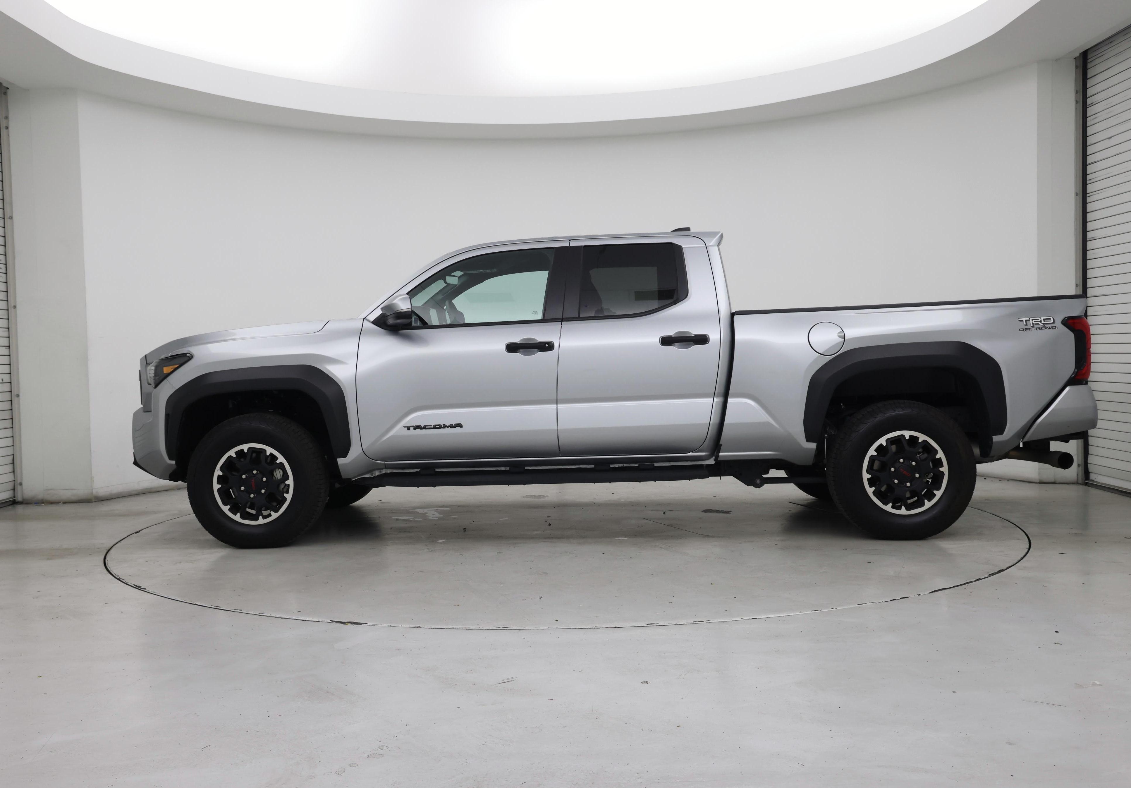 Thumbnail: 2024 Toyota Tacoma - 3