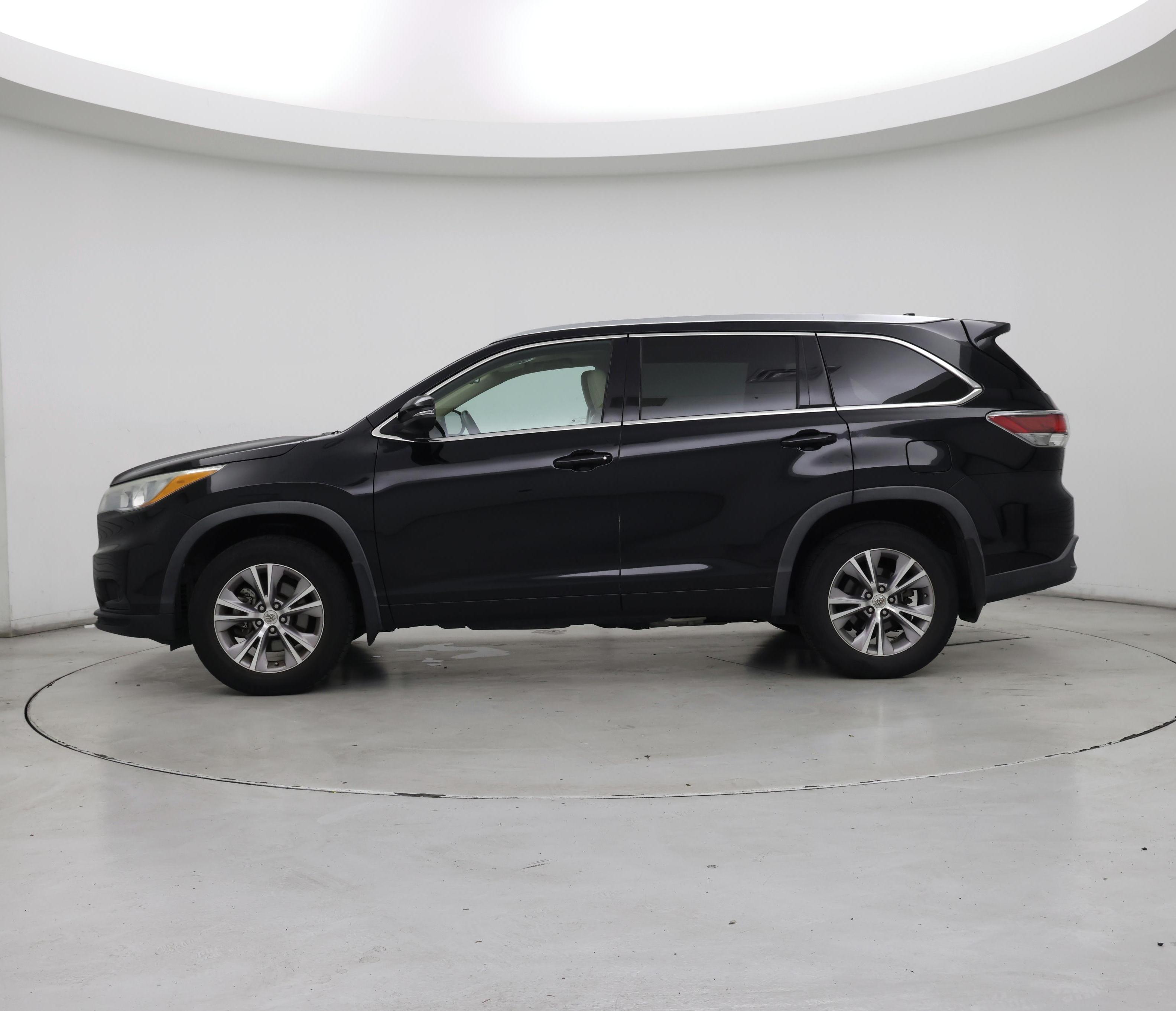 Thumbnail: 2015 Toyota Highlander - 3