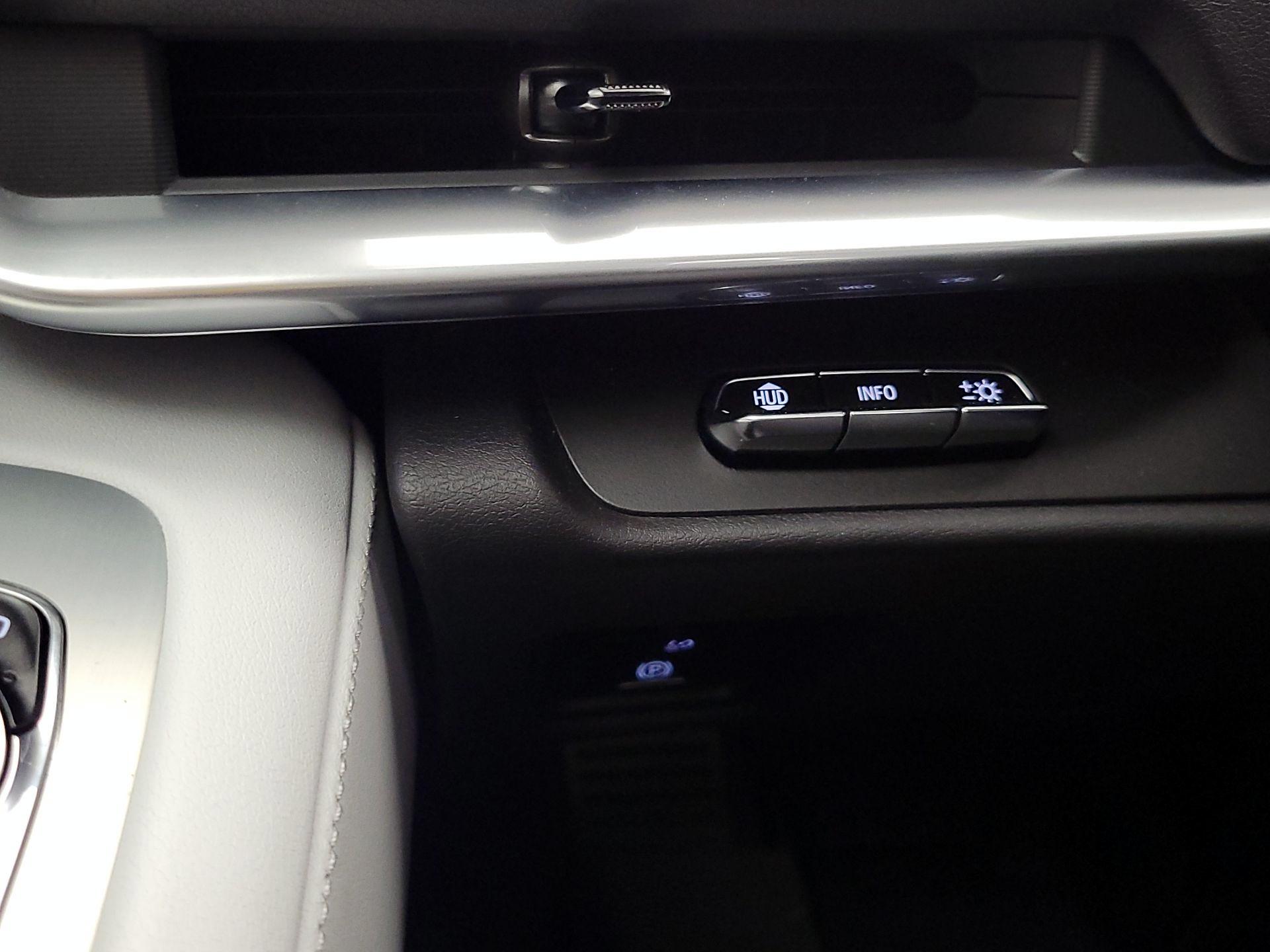 Thumbnail: 2022 Chevrolet Corvette - 13