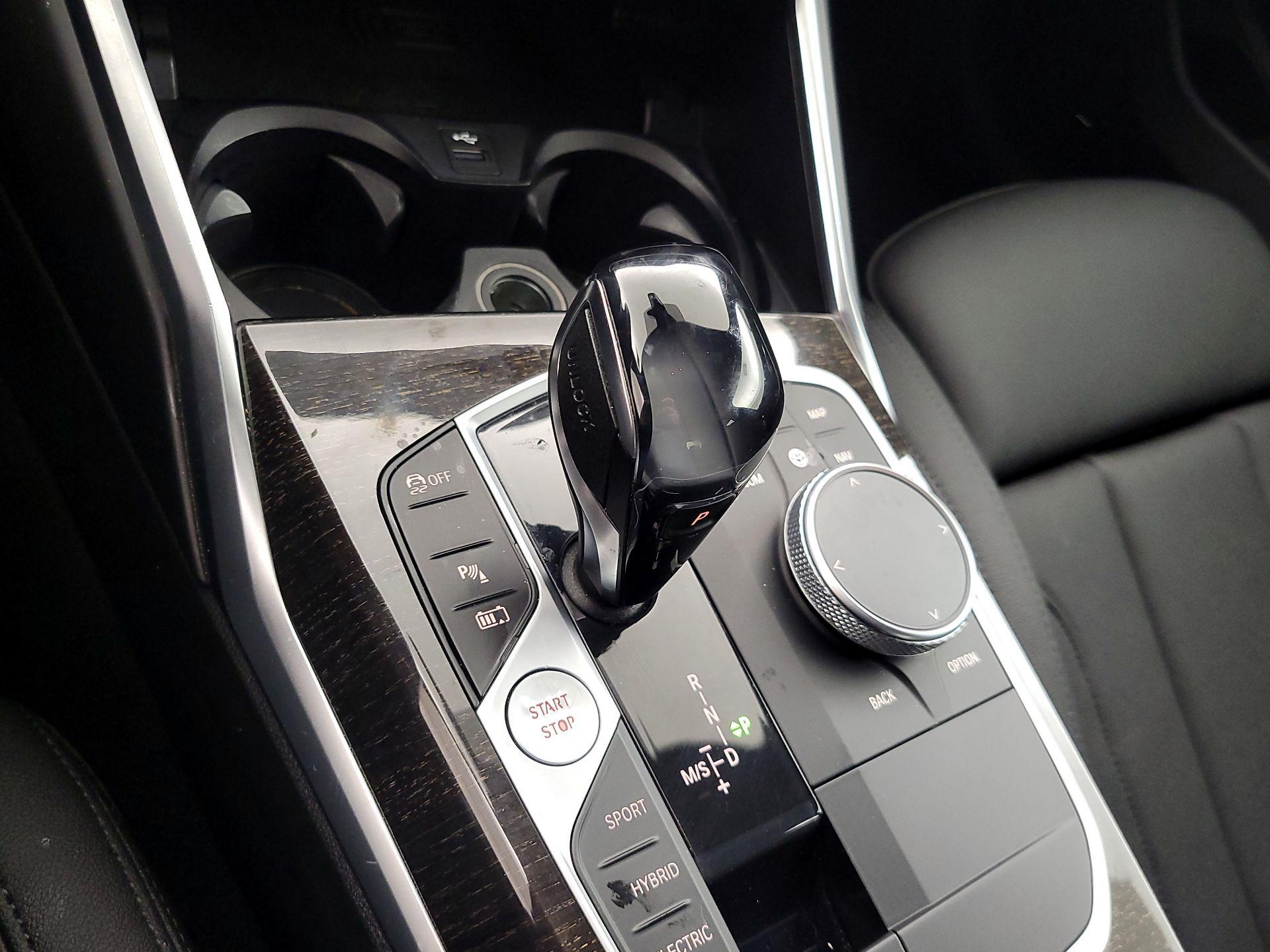 Thumbnail: 2021 BMW 3 Series - 18