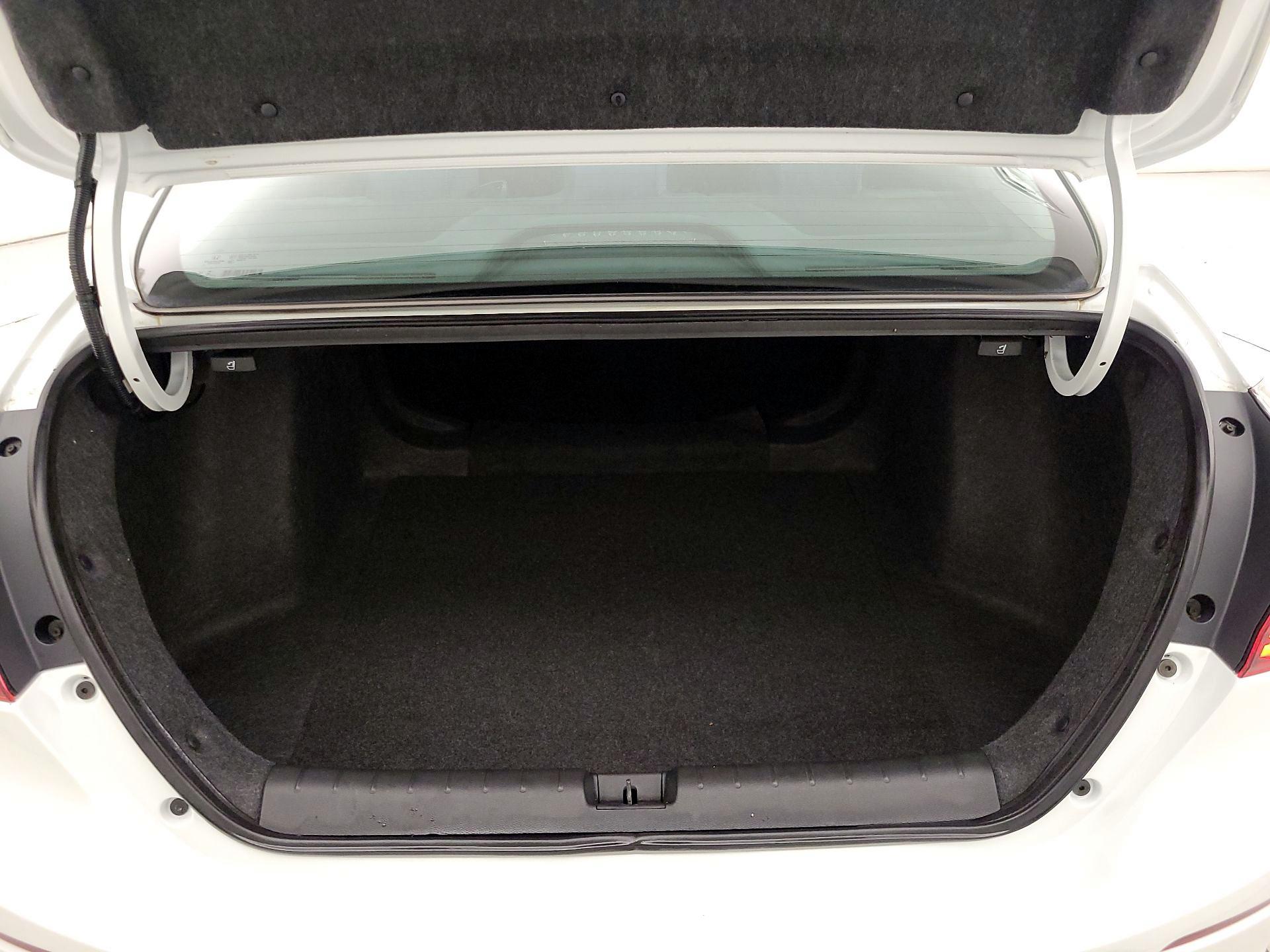 Thumbnail: 2022 Honda Insight - 20