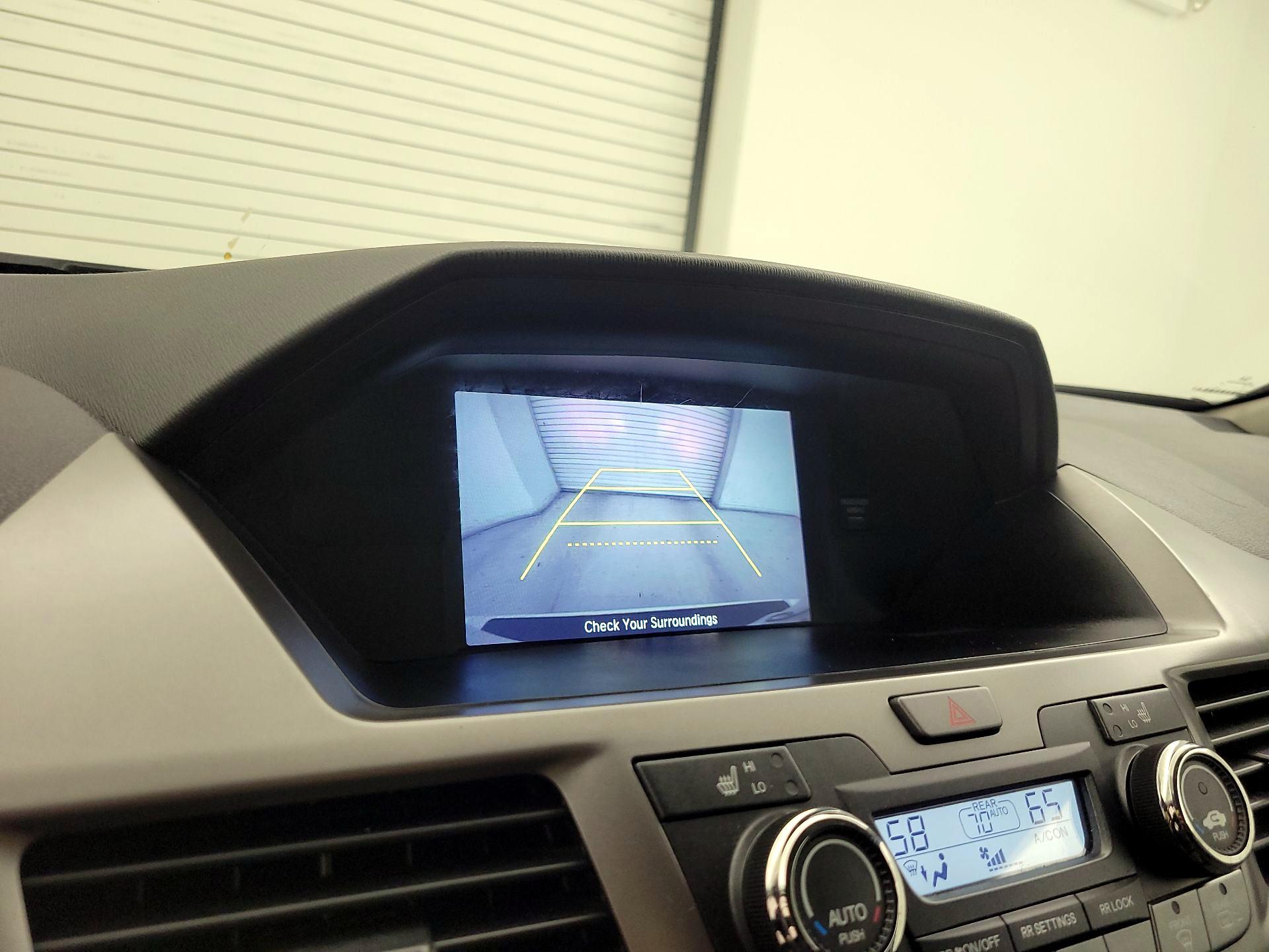 Thumbnail: 2016 Honda Odyssey - 14