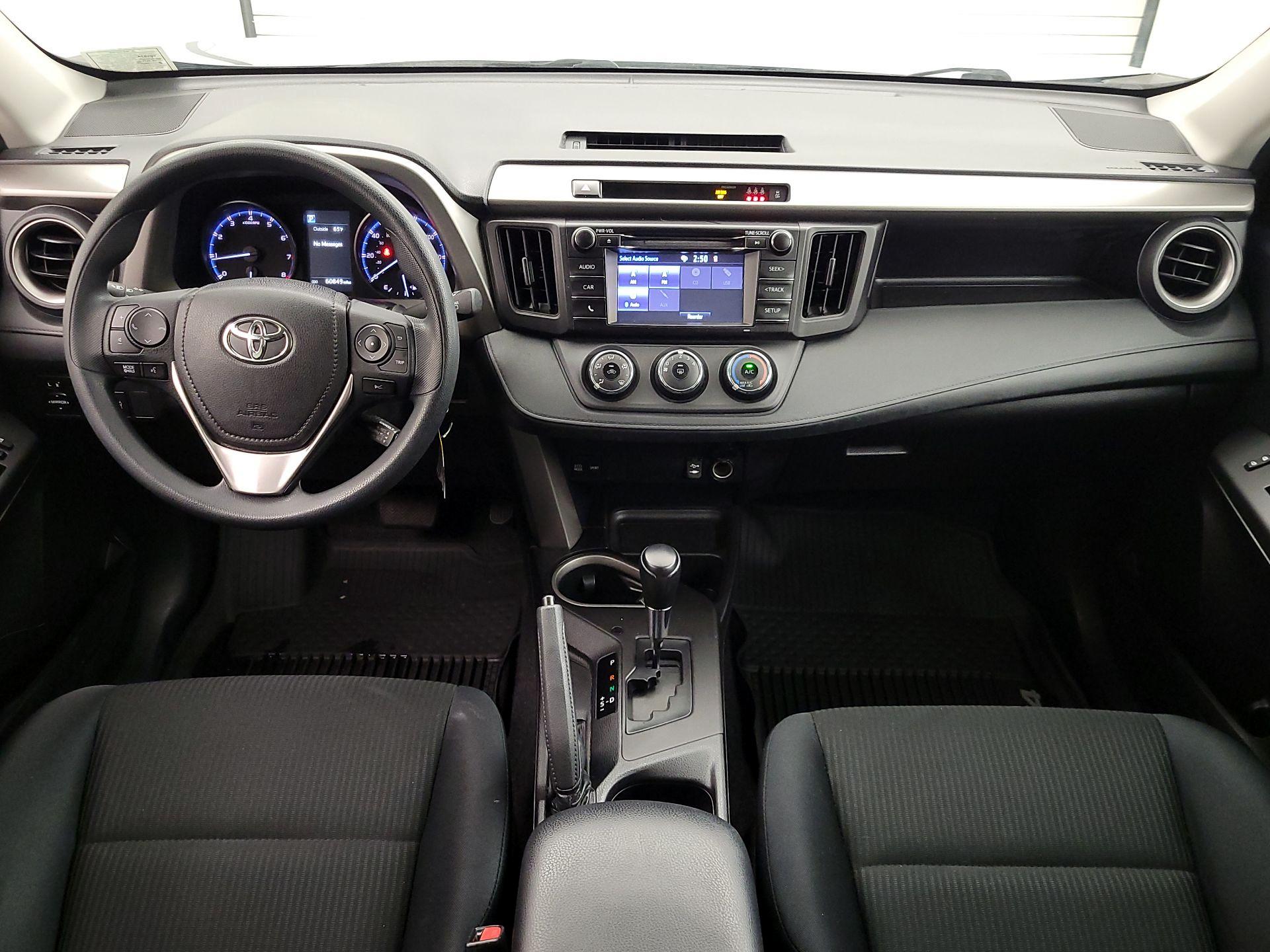 Thumbnail: 2017 Toyota RAV4 - 9