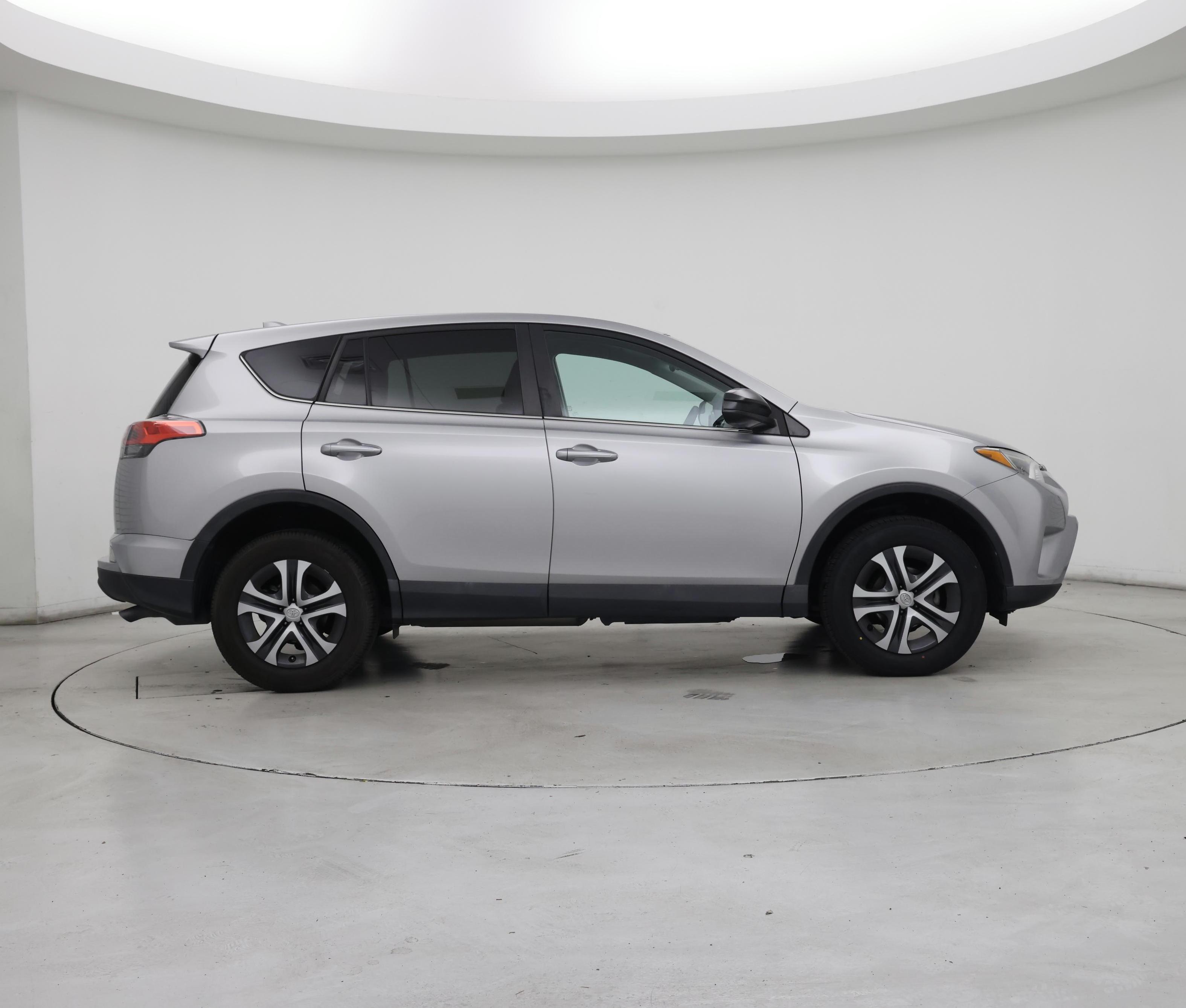 Thumbnail: 2017 Toyota RAV4 - 7